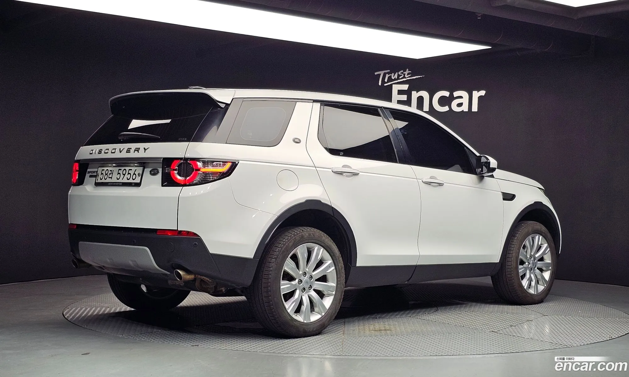 Land Rover Discovery Sport 2015 SALCA2BE8FH527253 — 9