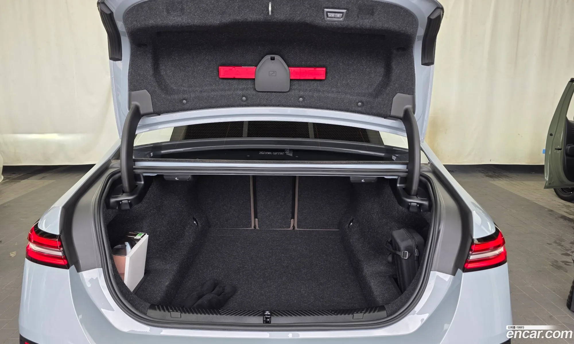 BMW 5 Series 2025 WBA41FL07SCU55830 — 17