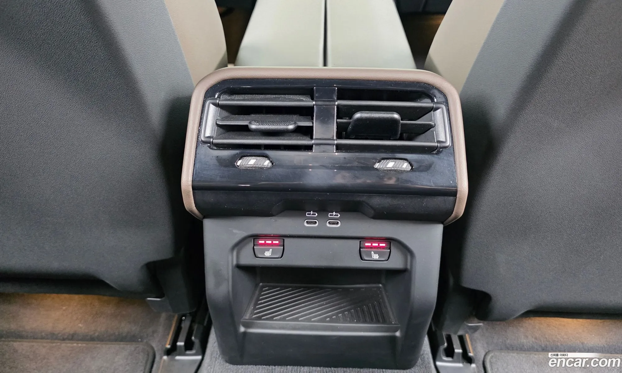 BMW 5 Series 2025 WBA41FL07SCU55830 — 27