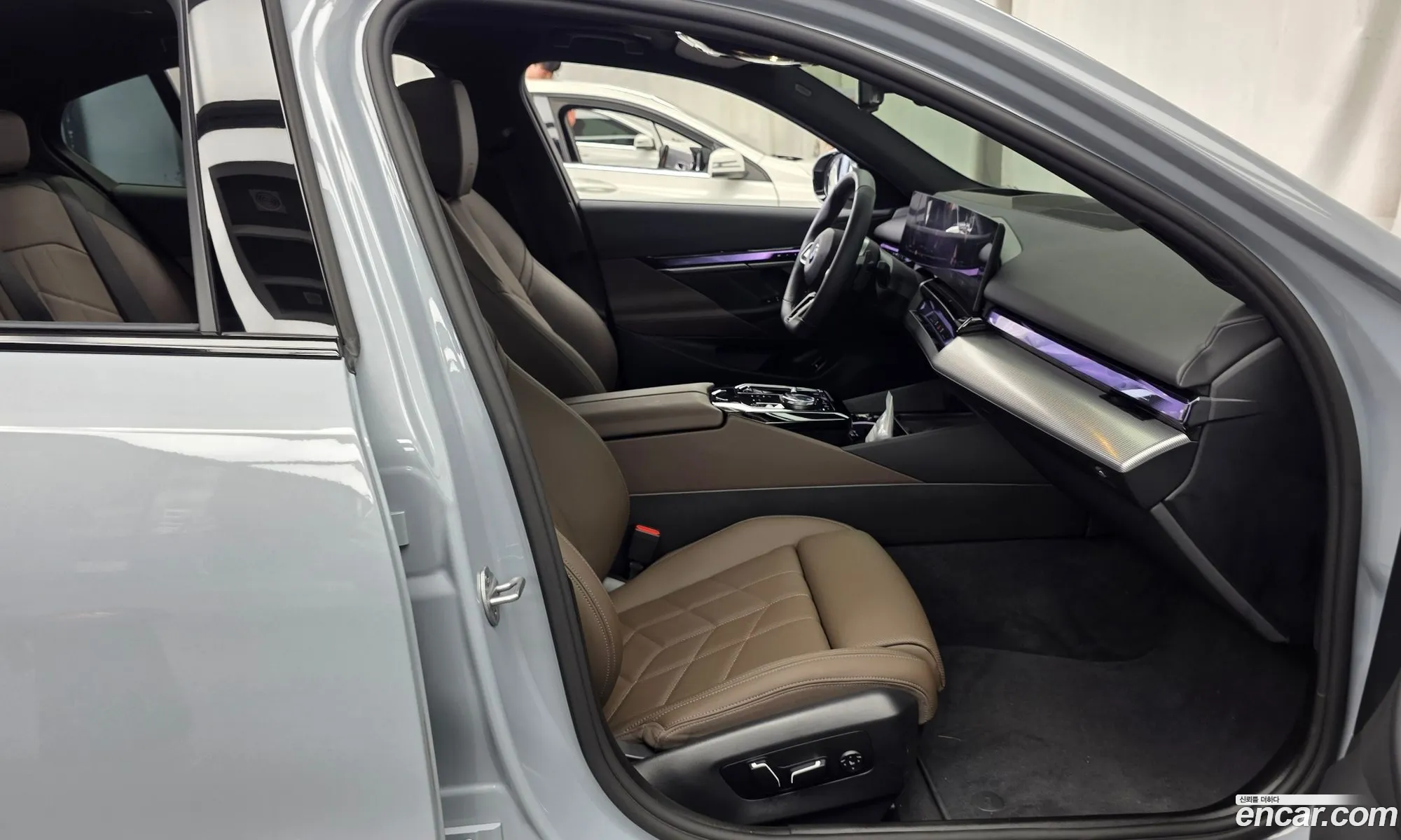 BMW 5 Series 2025 WBA41FL07SCU55830 — 31