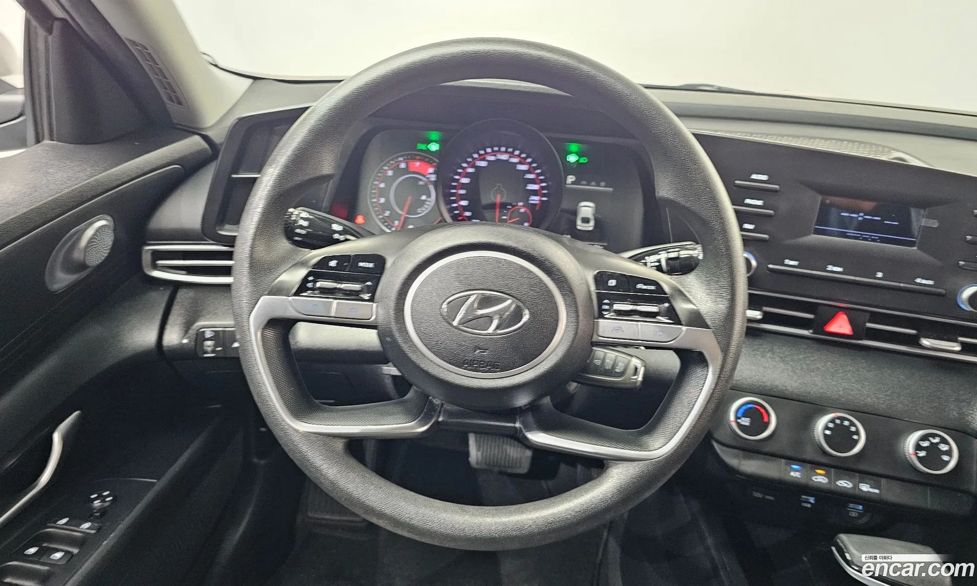 Hyundai Elantra 2020 — 7