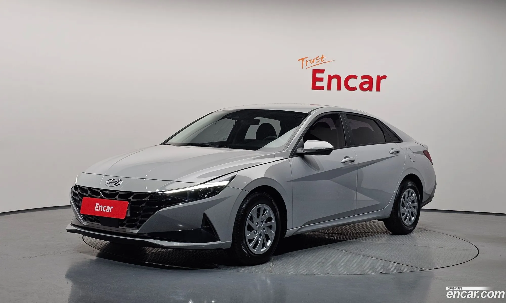 Hyundai Elantra 2020 — 28