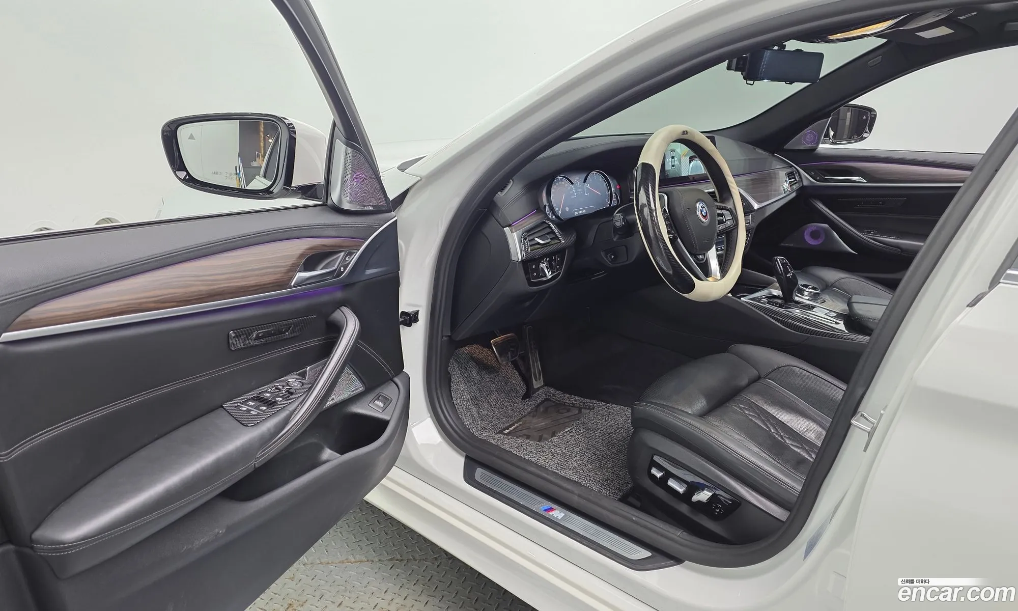 BMW 5 Series 2017 WBAJD3107JWC13034 — 12