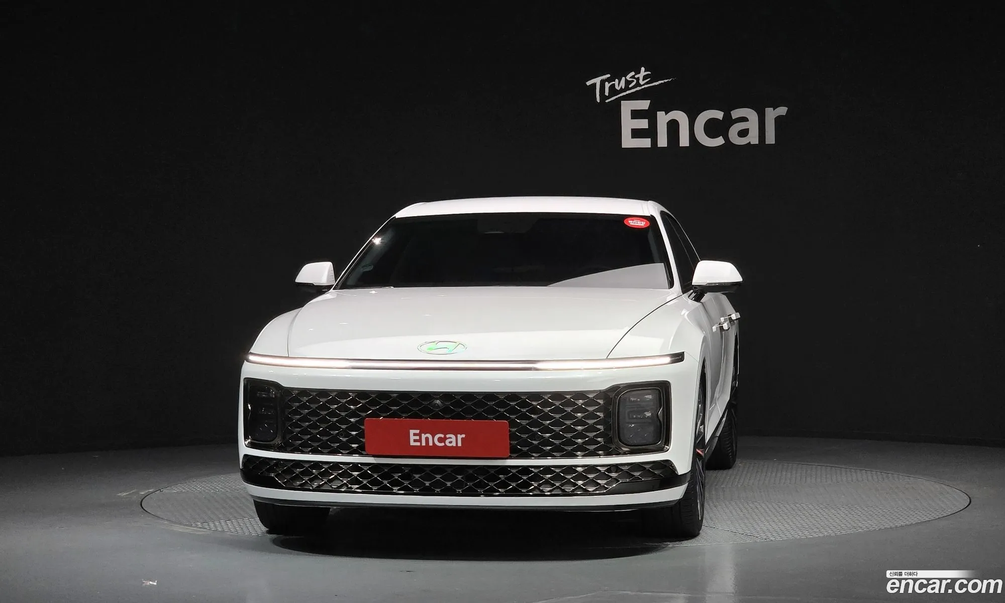 Hyundai Grandeur Hybrid 2023 — 7