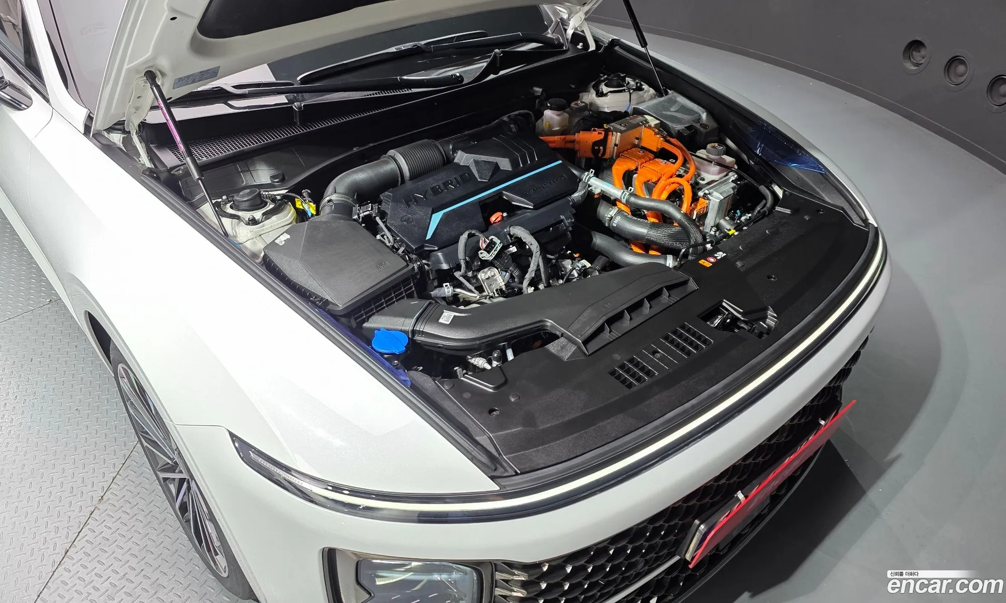 Hyundai Grandeur Hybrid 2023 — 16