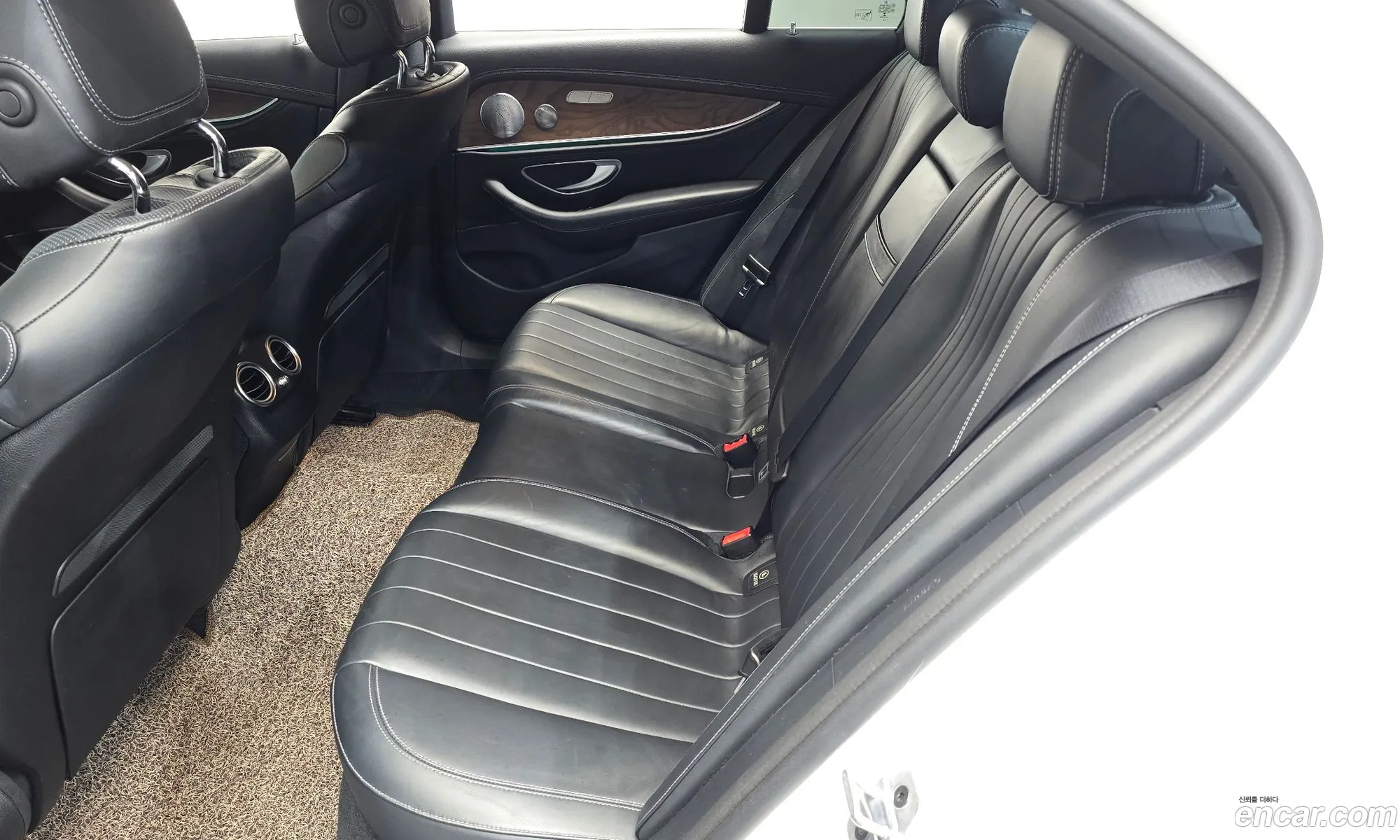 Mercedes-Benz E-Class W213 2018 WDDZF4JB1KA498175 — 8