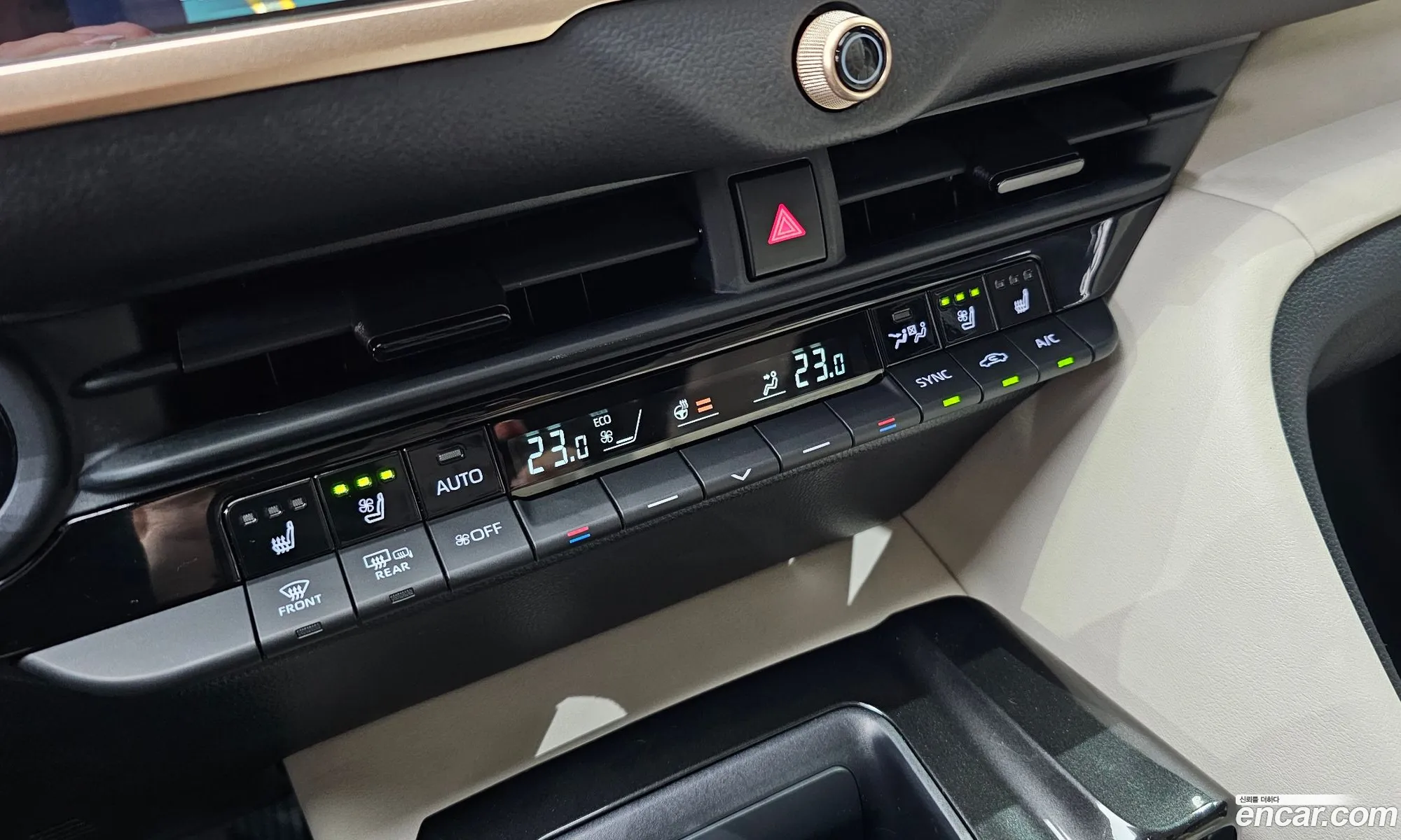 Toyota Crown Crossover 2025 JTDAAAAF2S3036610 — 14