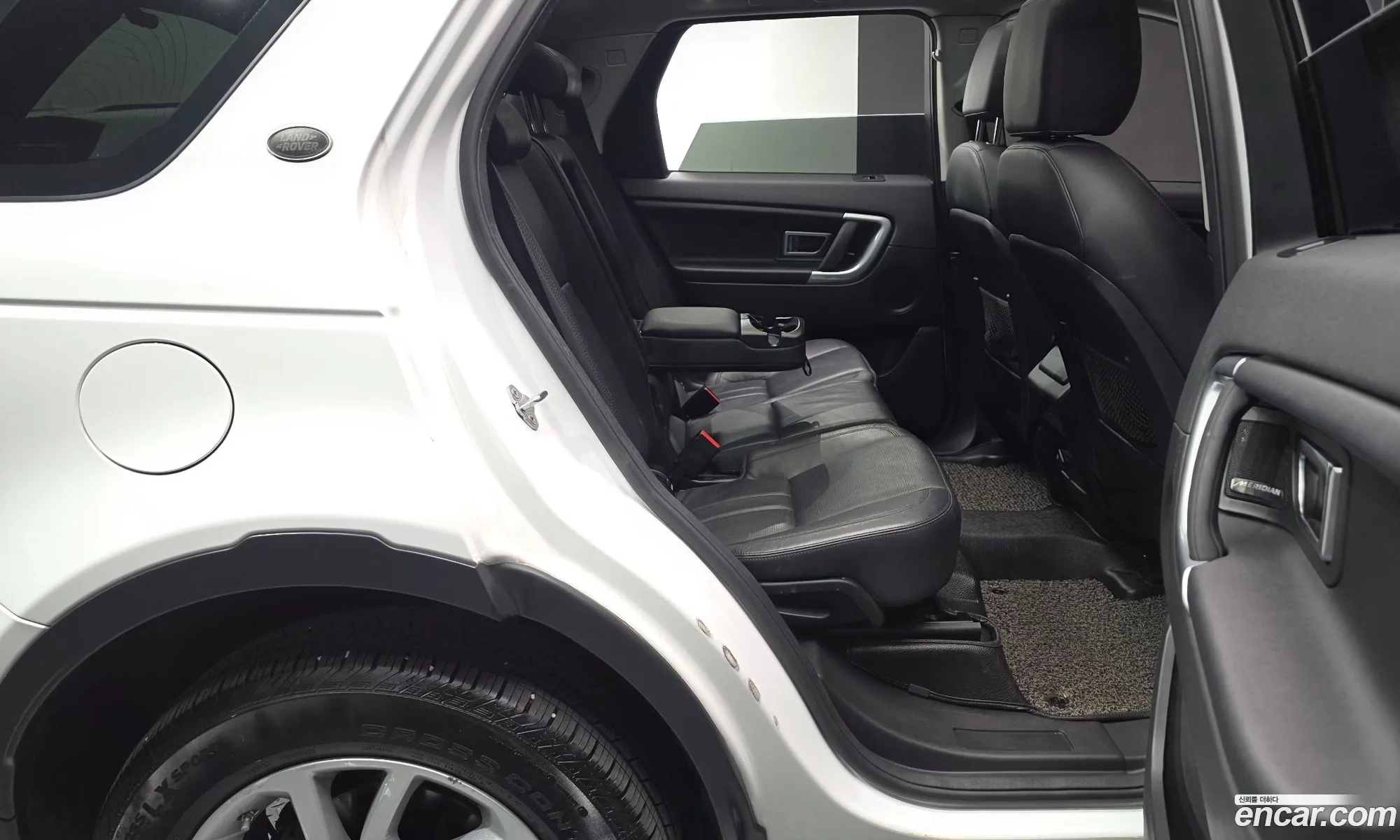 Land Rover Discovery Sport 2017 — 14