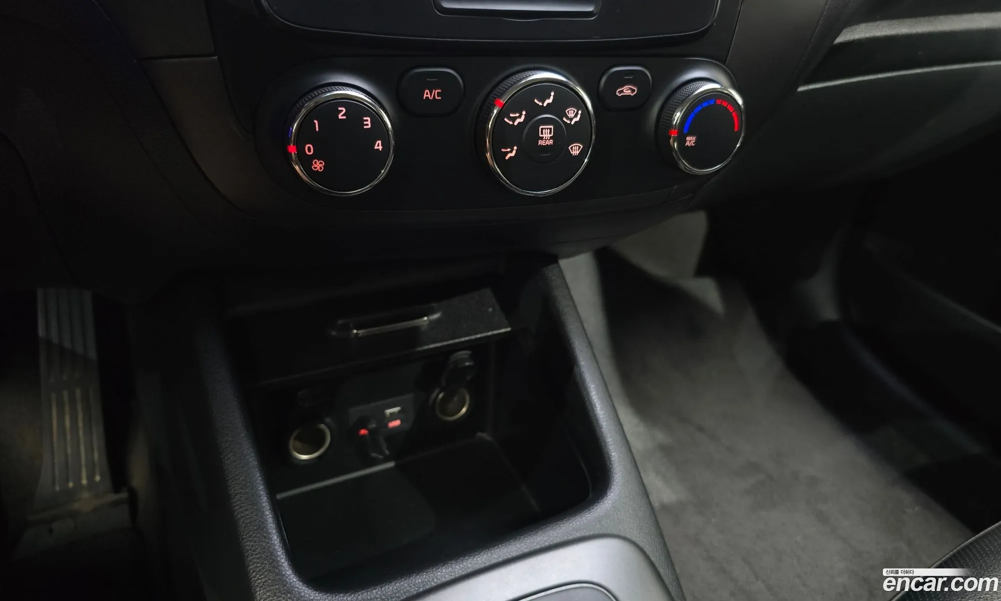 Kia K3 2015 — 2