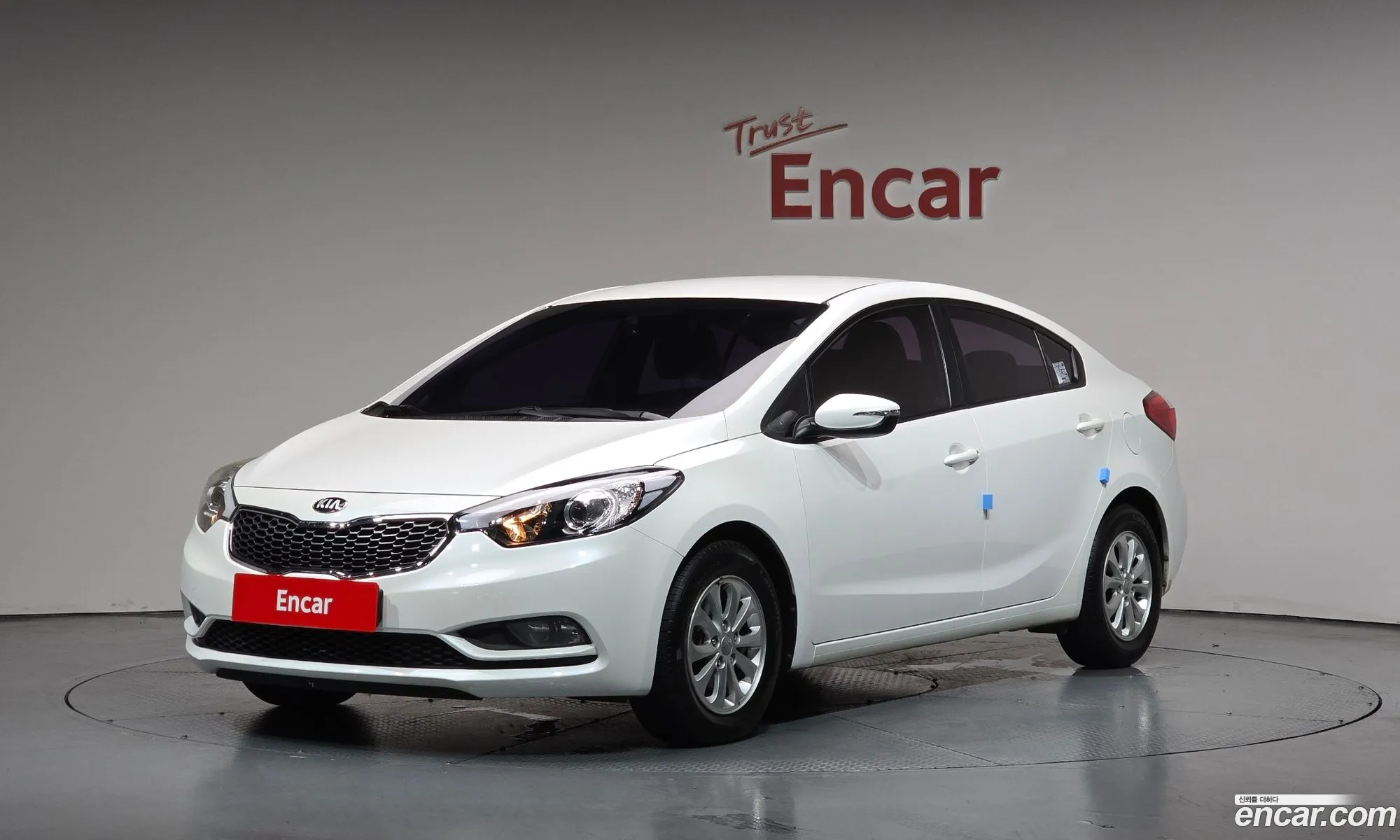 Kia K3 2015 — 17