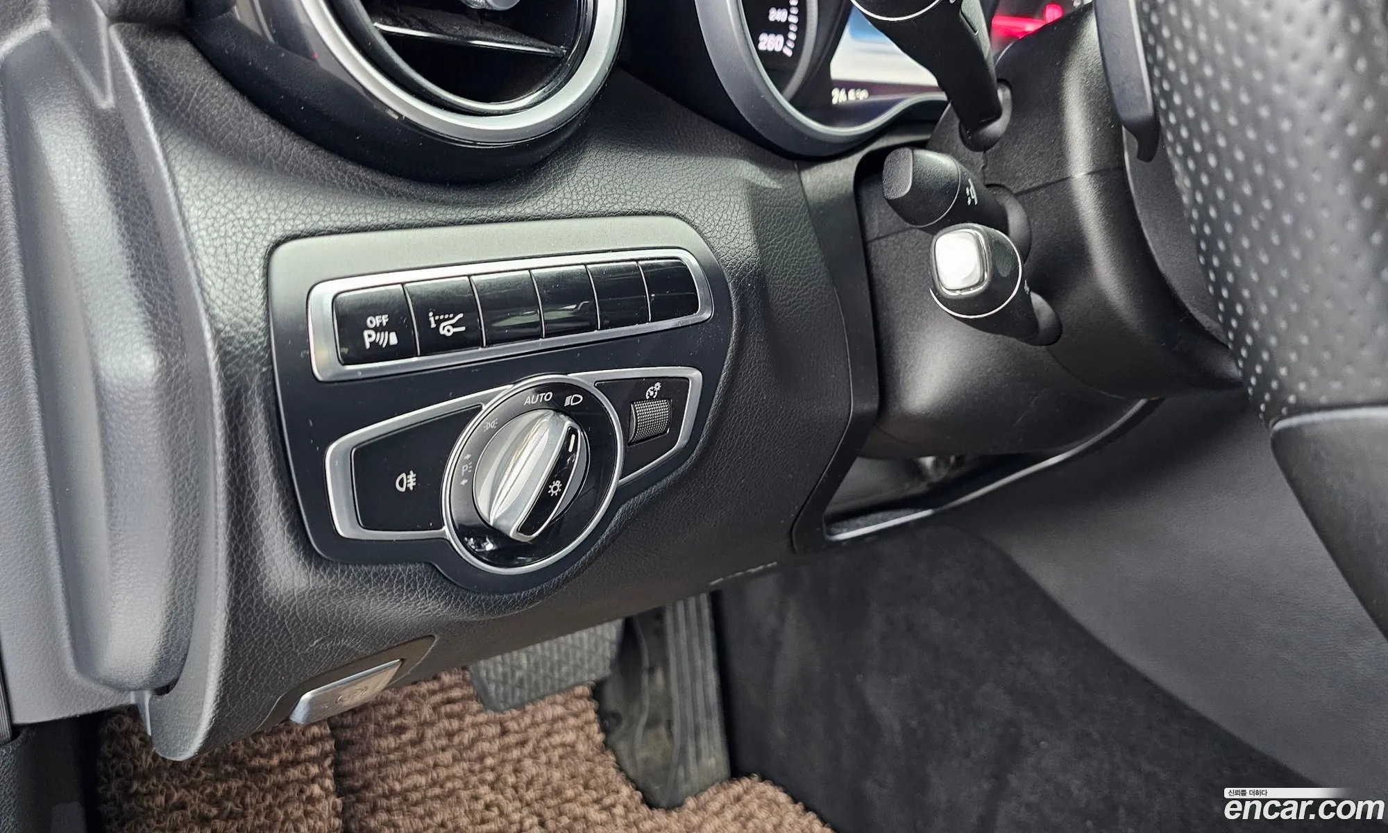 Mercedes-Benz C-Class W205 2015 WDDWF0FB8GF274786 — 11