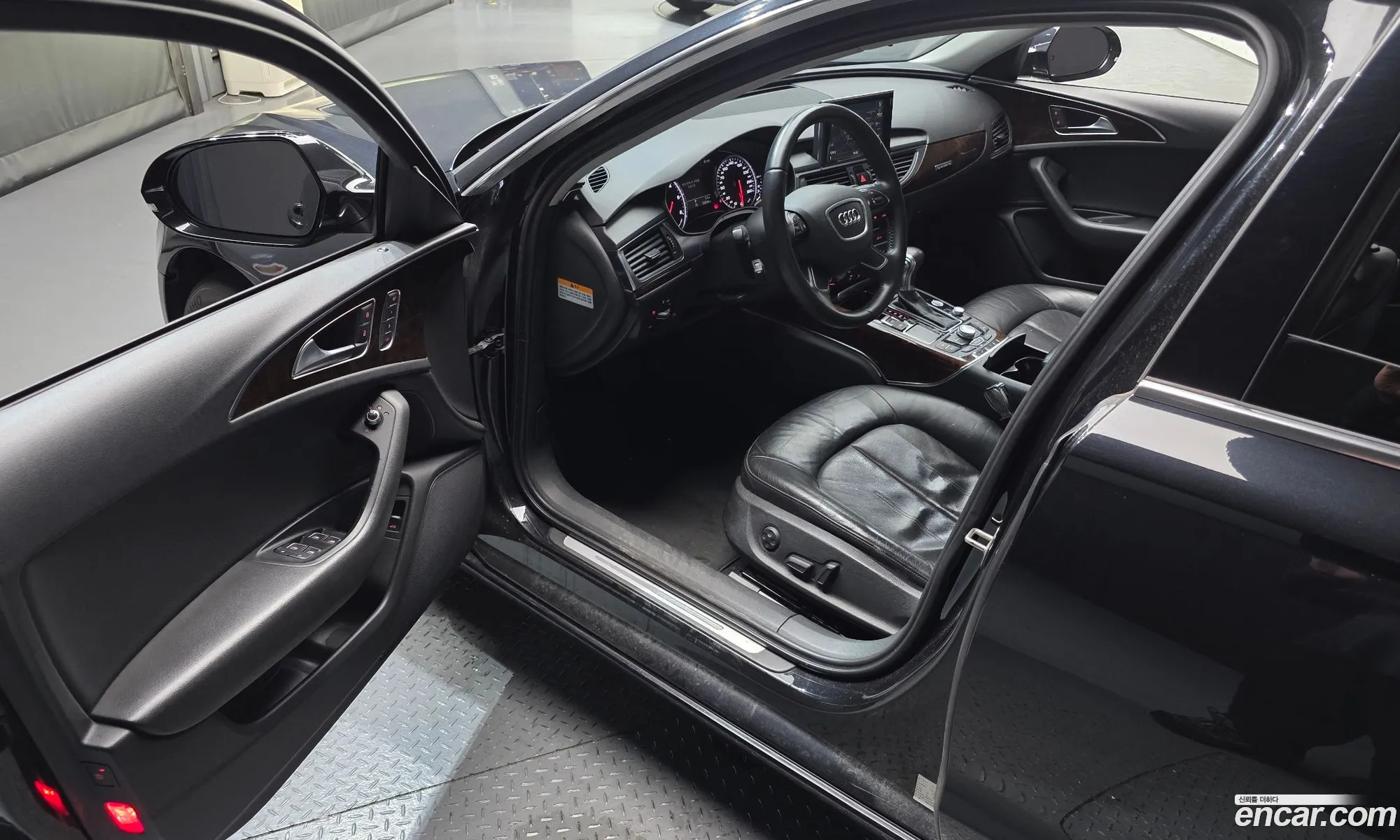 Audi A6 2014 — 18