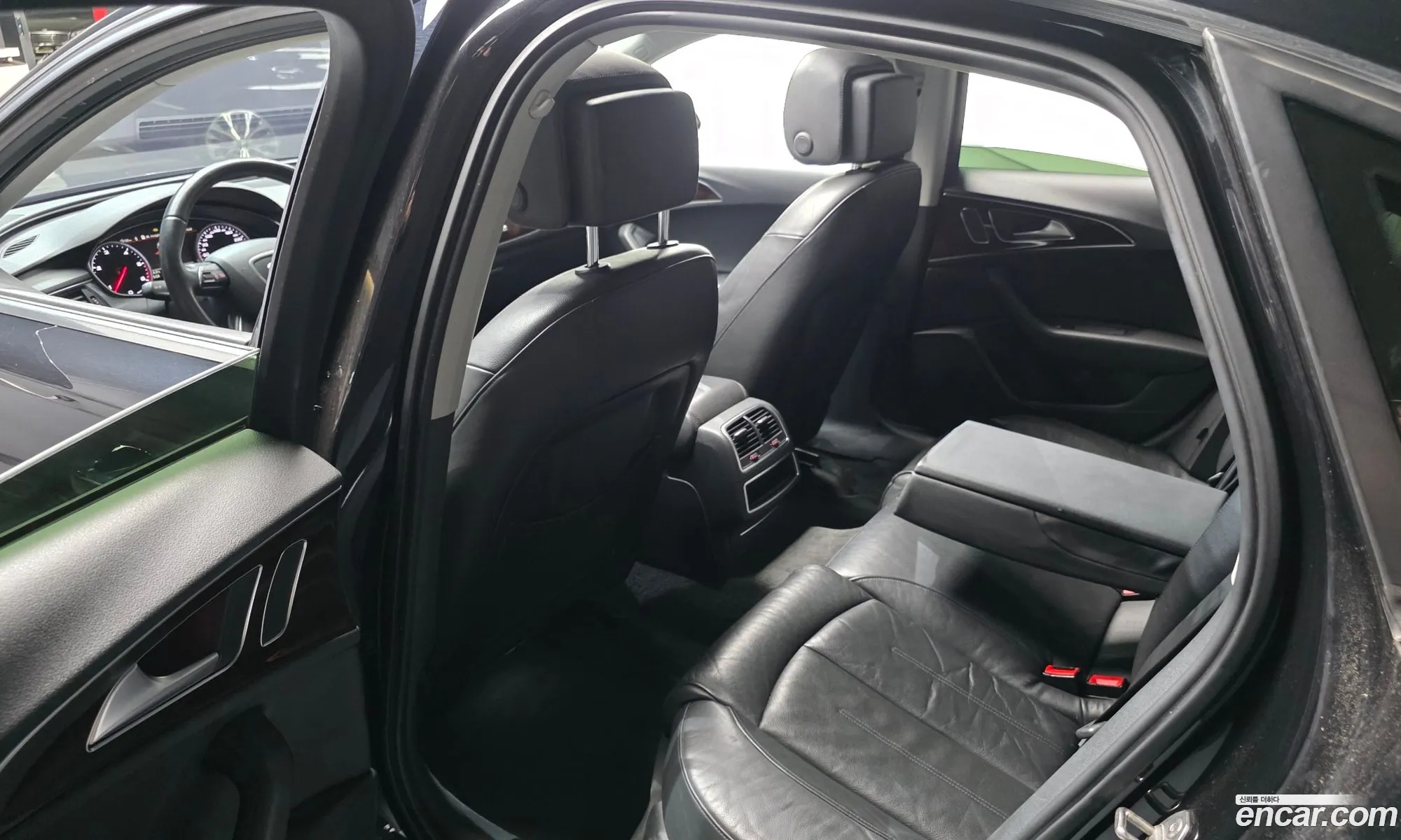 Audi A6 2014 — 6