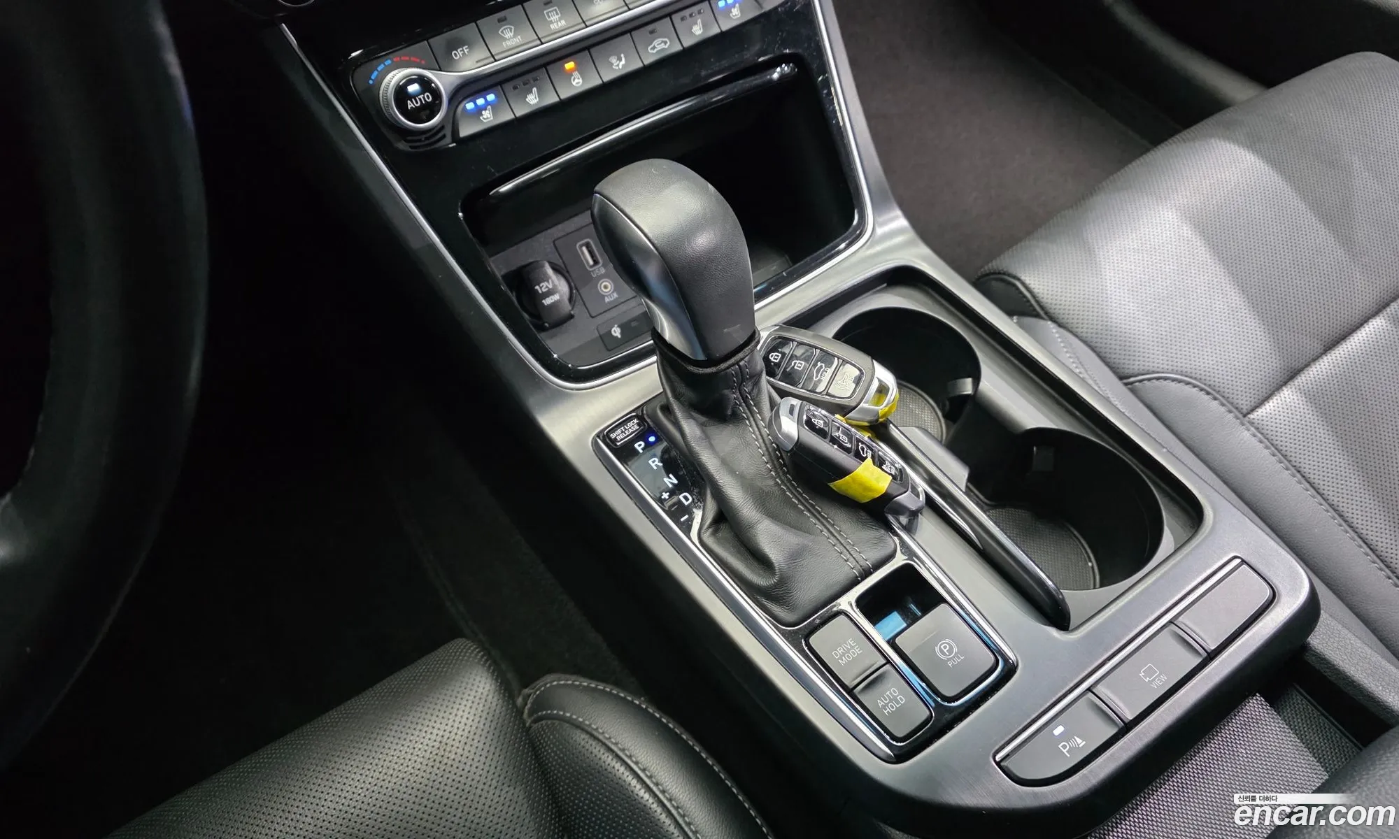 Hyundai Grandeur IG 2018 — 29