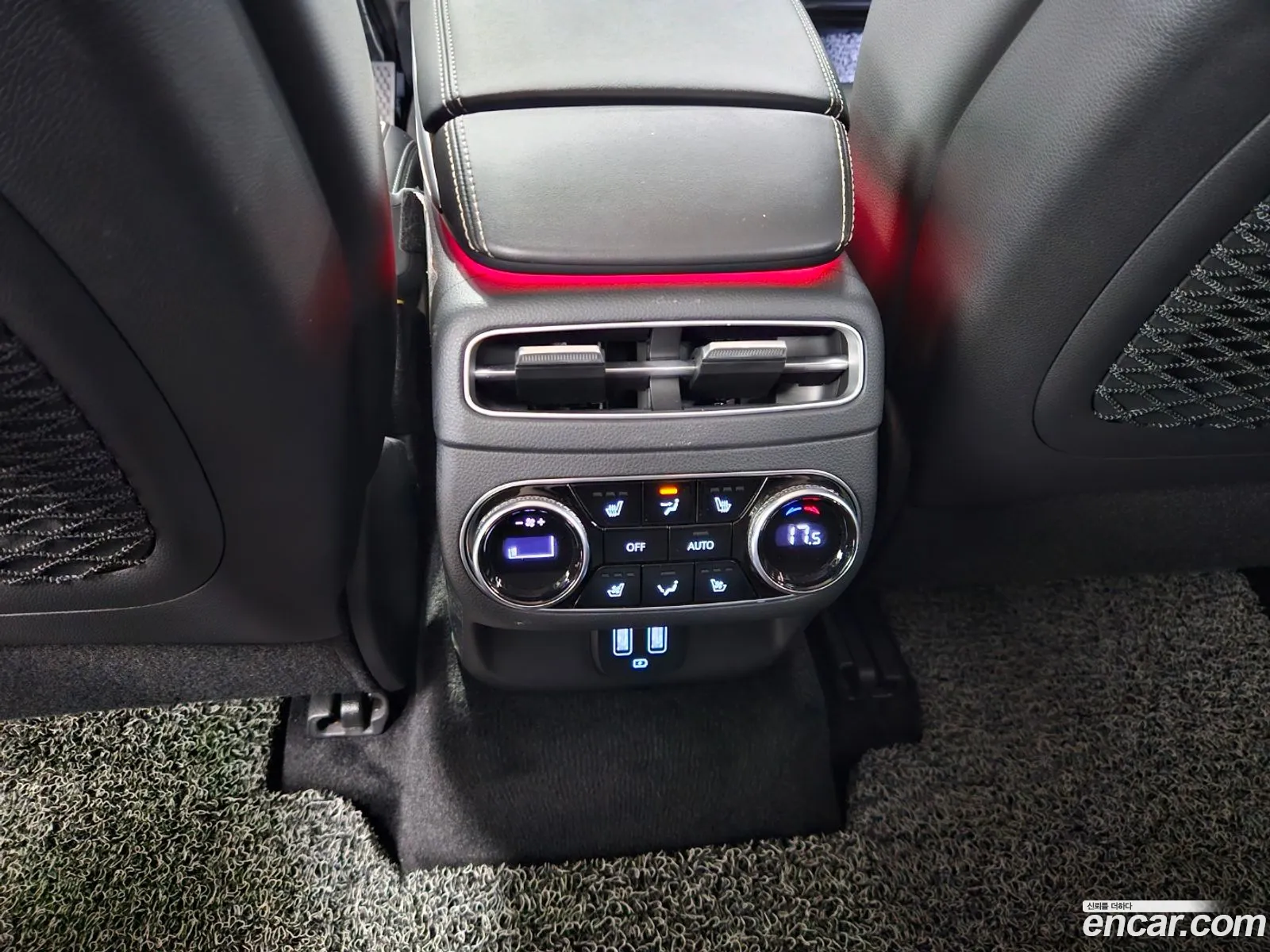 Genesis Electrified GV70 2022 — 9