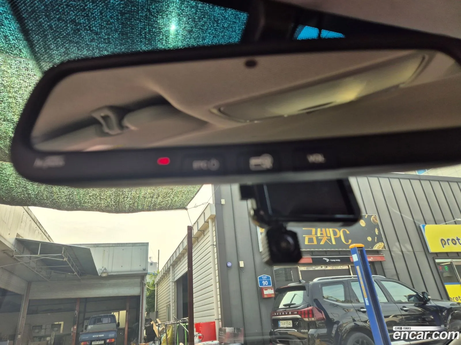 Hyundai Elantra AD 2018 — 12