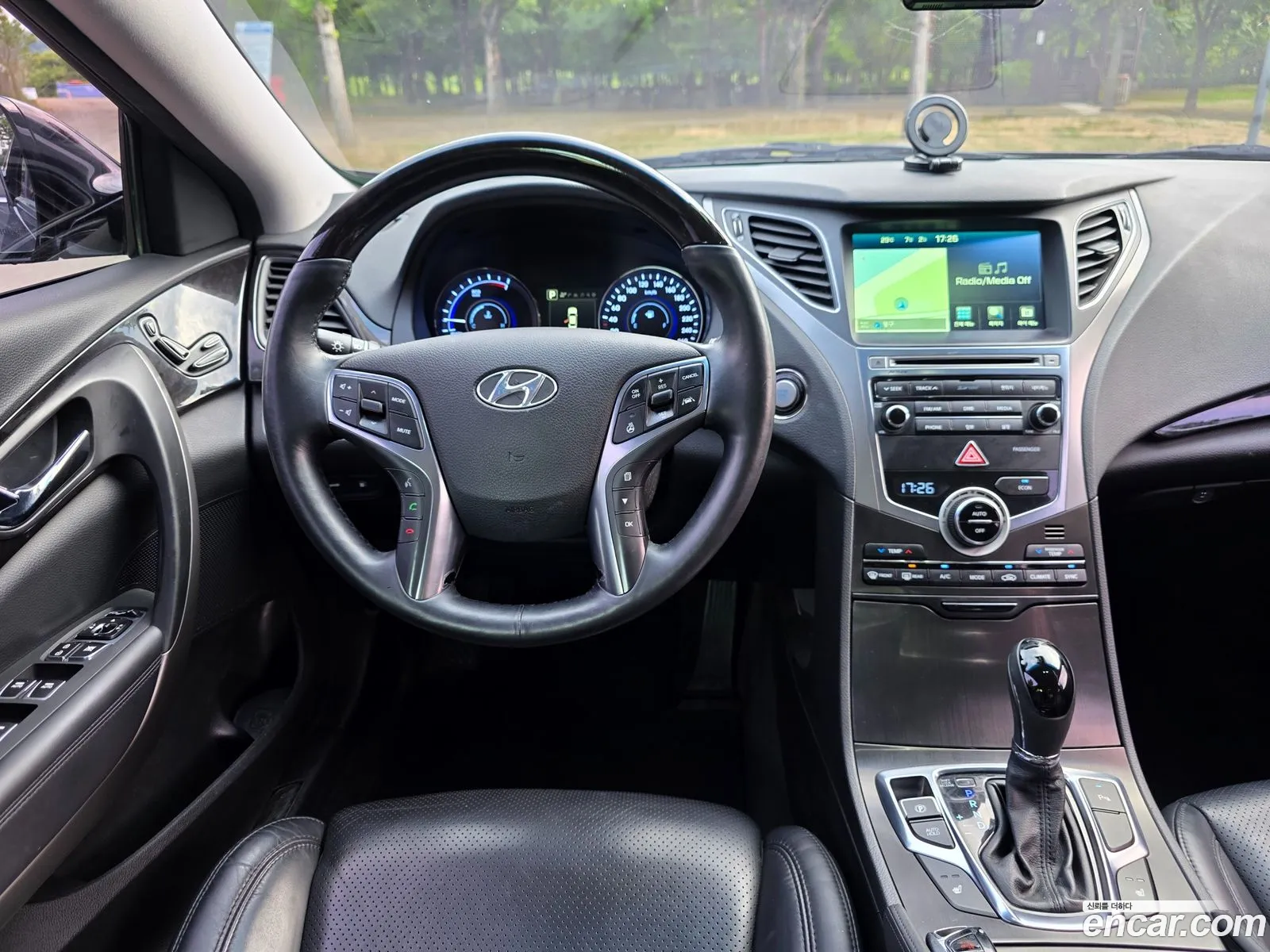 Hyundai Grandeur HG Hybrid 2015 — 10