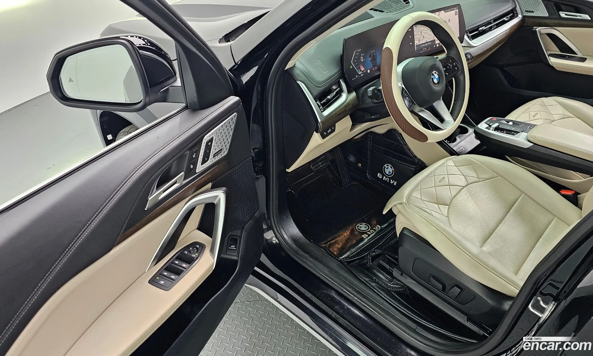 BMW X1 2024 WBA51EE03R5Y81041 — 16