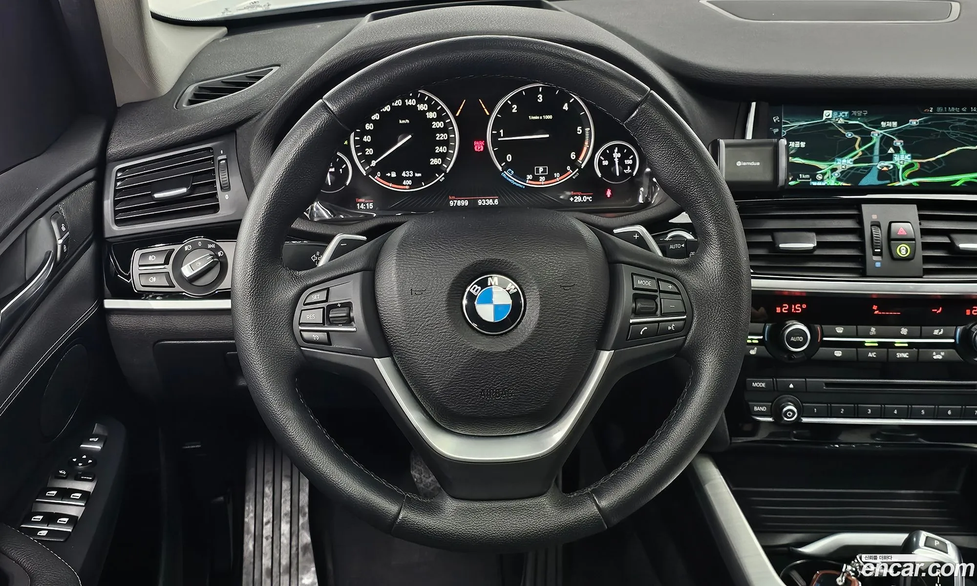 BMW X3 2016 WBAWZ5103G0M25859 — 18