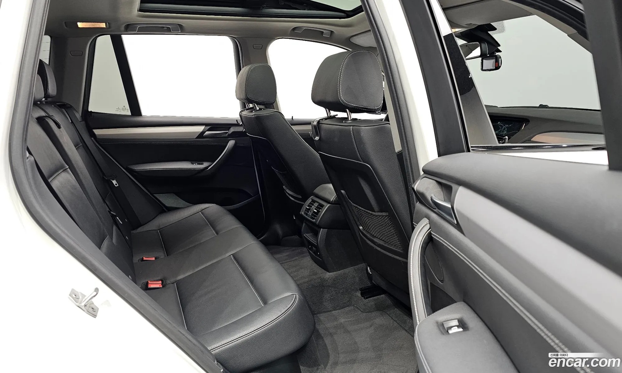 BMW X3 2016 WBAWZ5103G0M25859 — 11