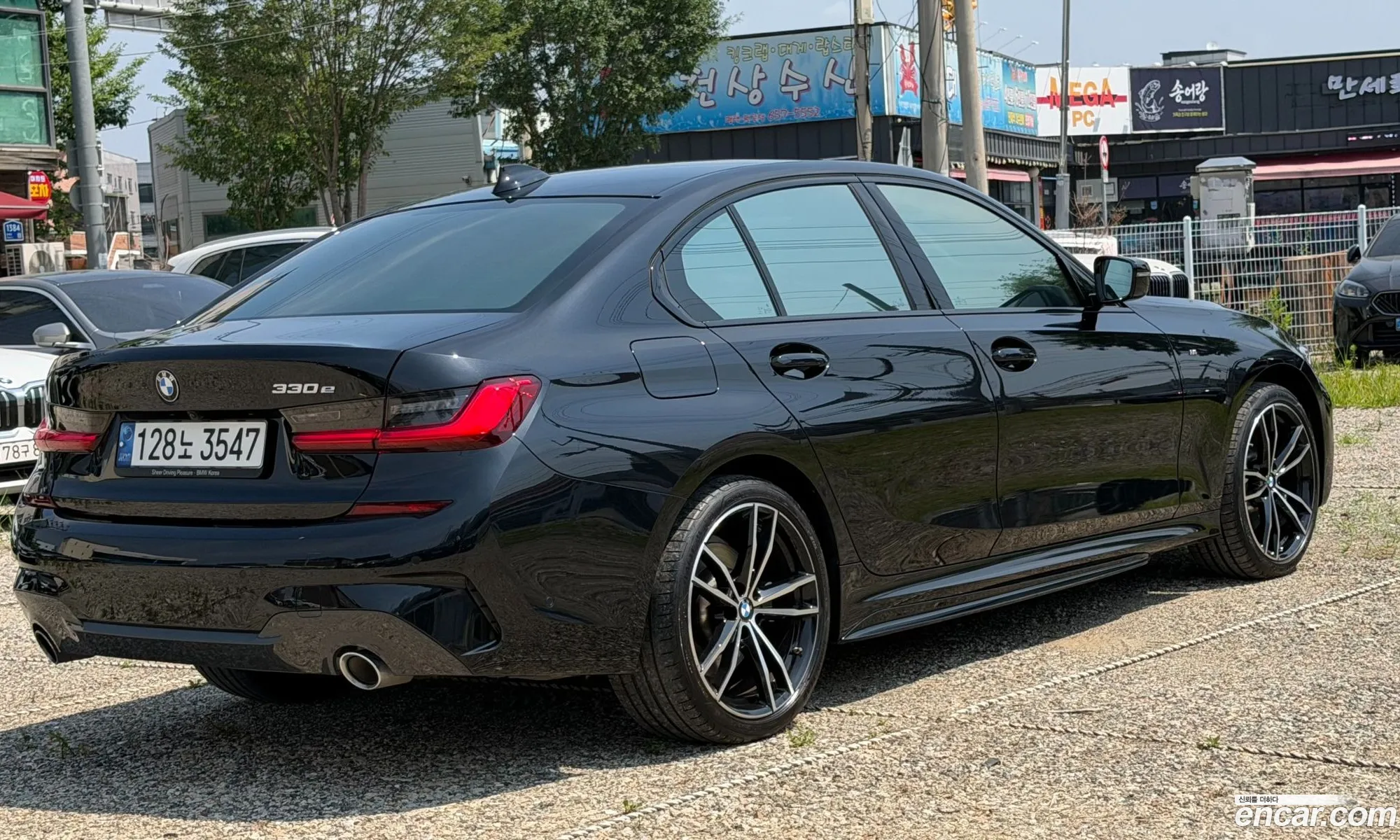BMW 3 Series 2021 — 11