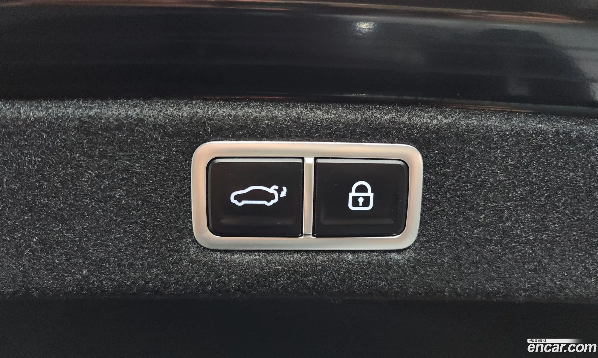 Hyundai Grandeur Hybrid 2023 — 25