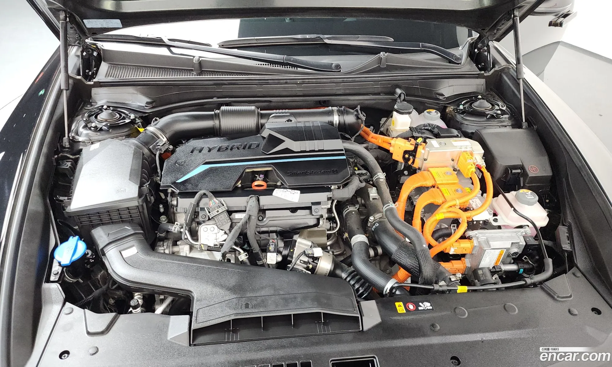 Hyundai Grandeur Hybrid 2023 — 11