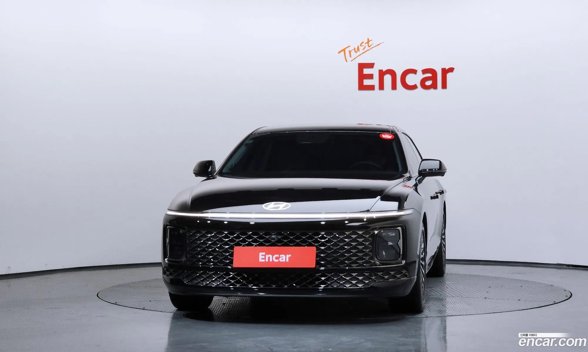 Hyundai Grandeur Hybrid 2023 — 32