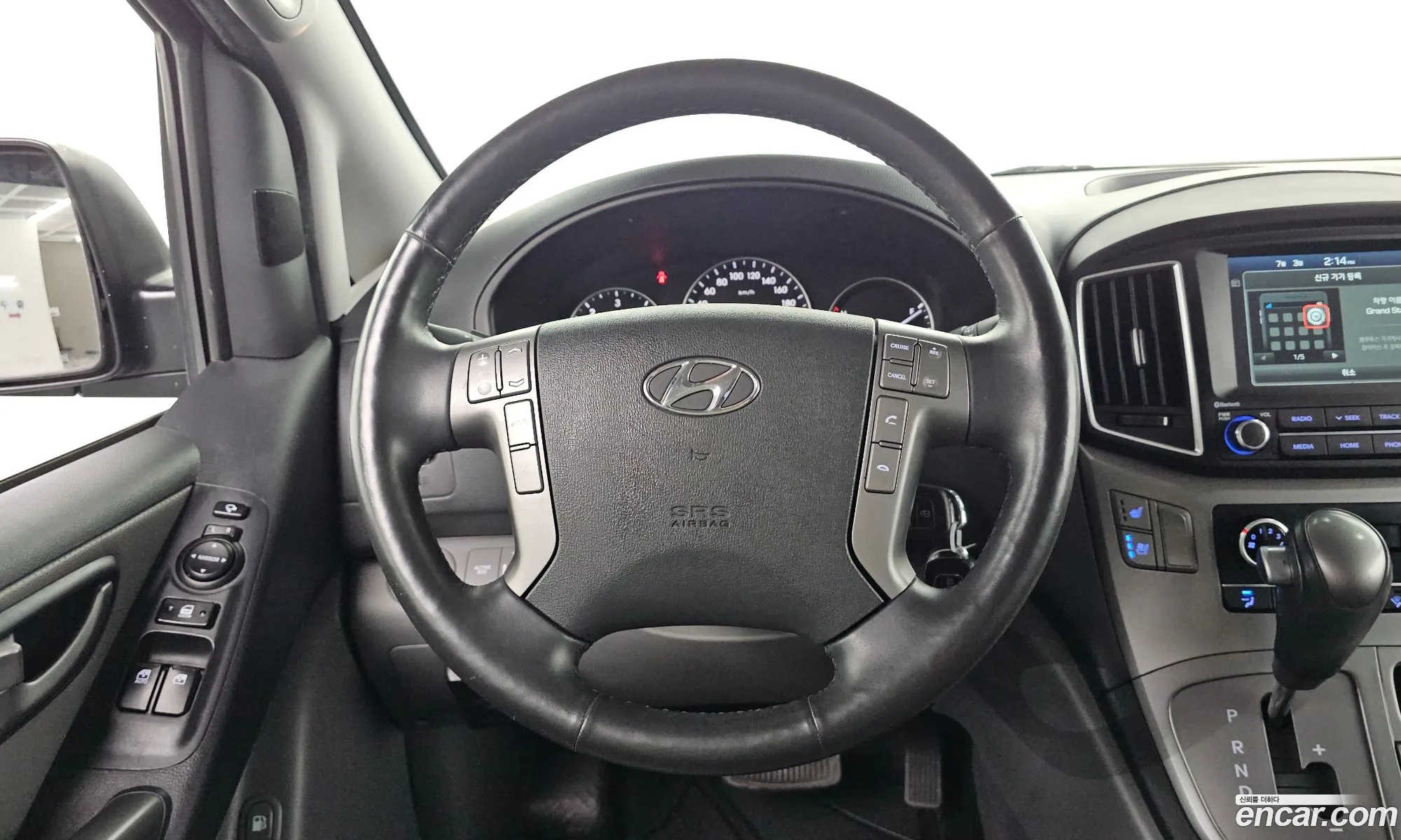 Hyundai Grand Starex 2020 — 22