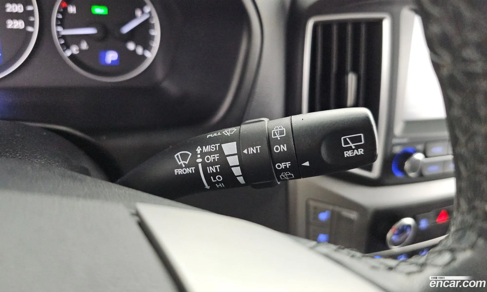 Hyundai Grand Starex 2020 — 13