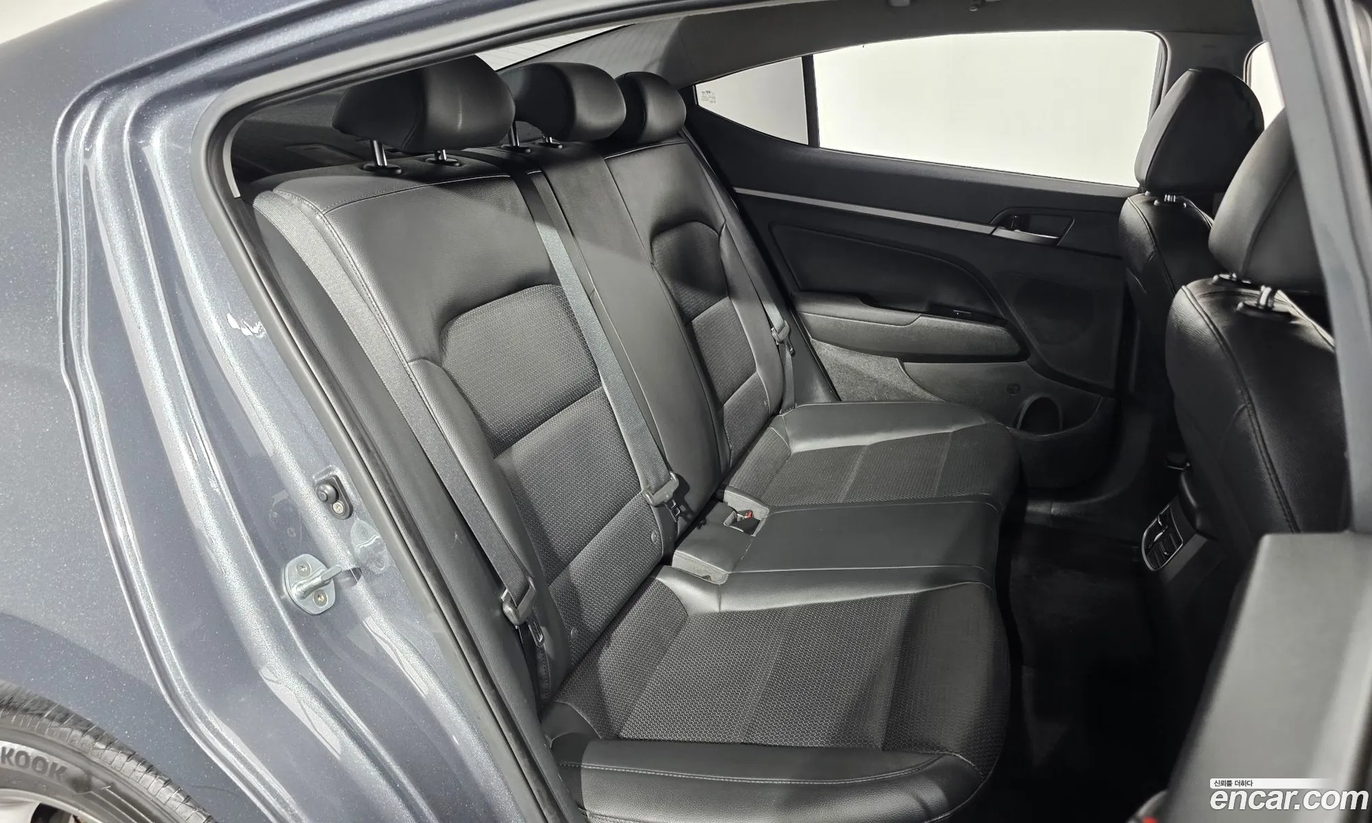 Hyundai Elantra AD 2016 — 5