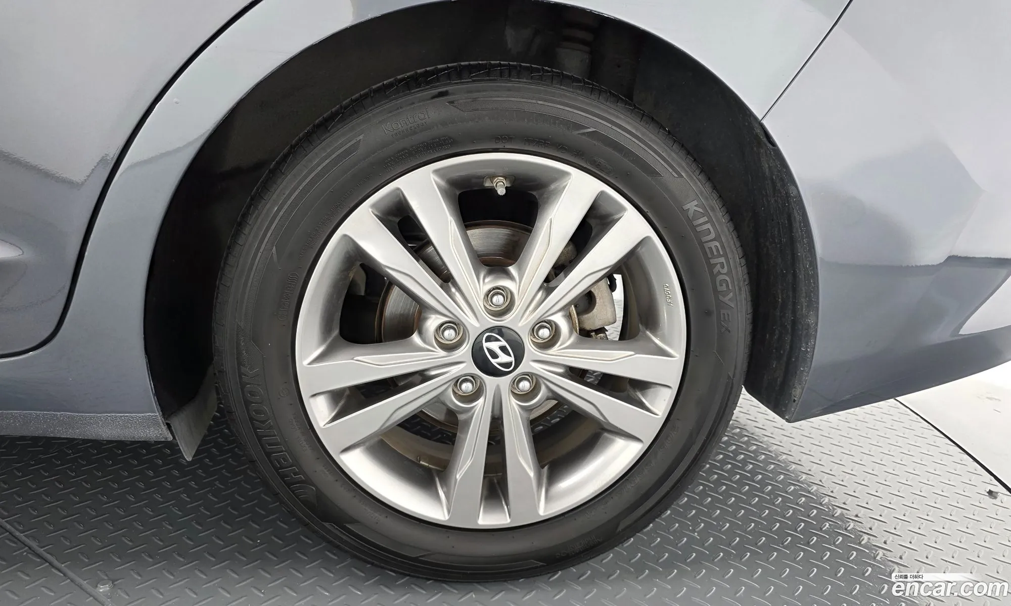 Hyundai Elantra AD 2016 — 20