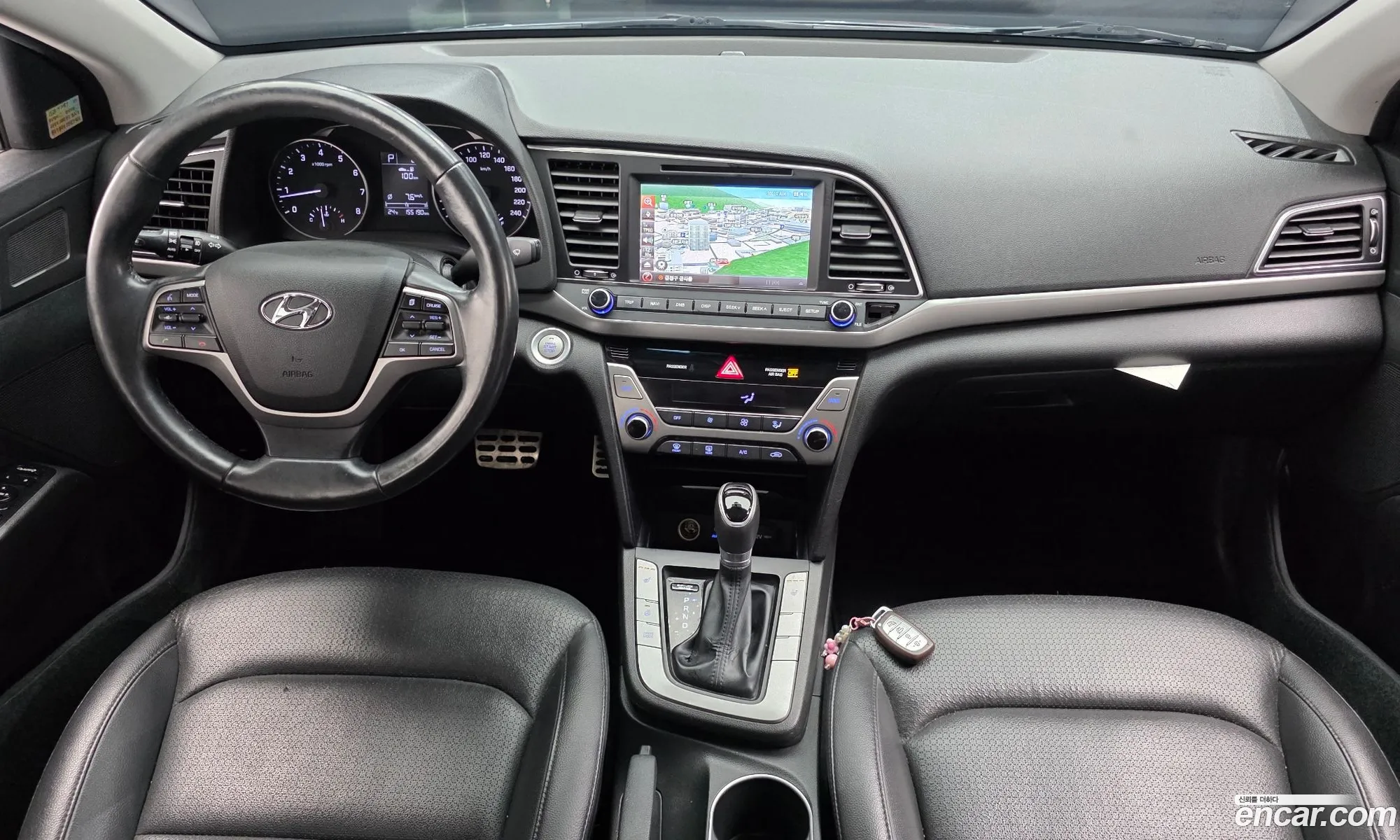 Hyundai Elantra AD 2016 — 15