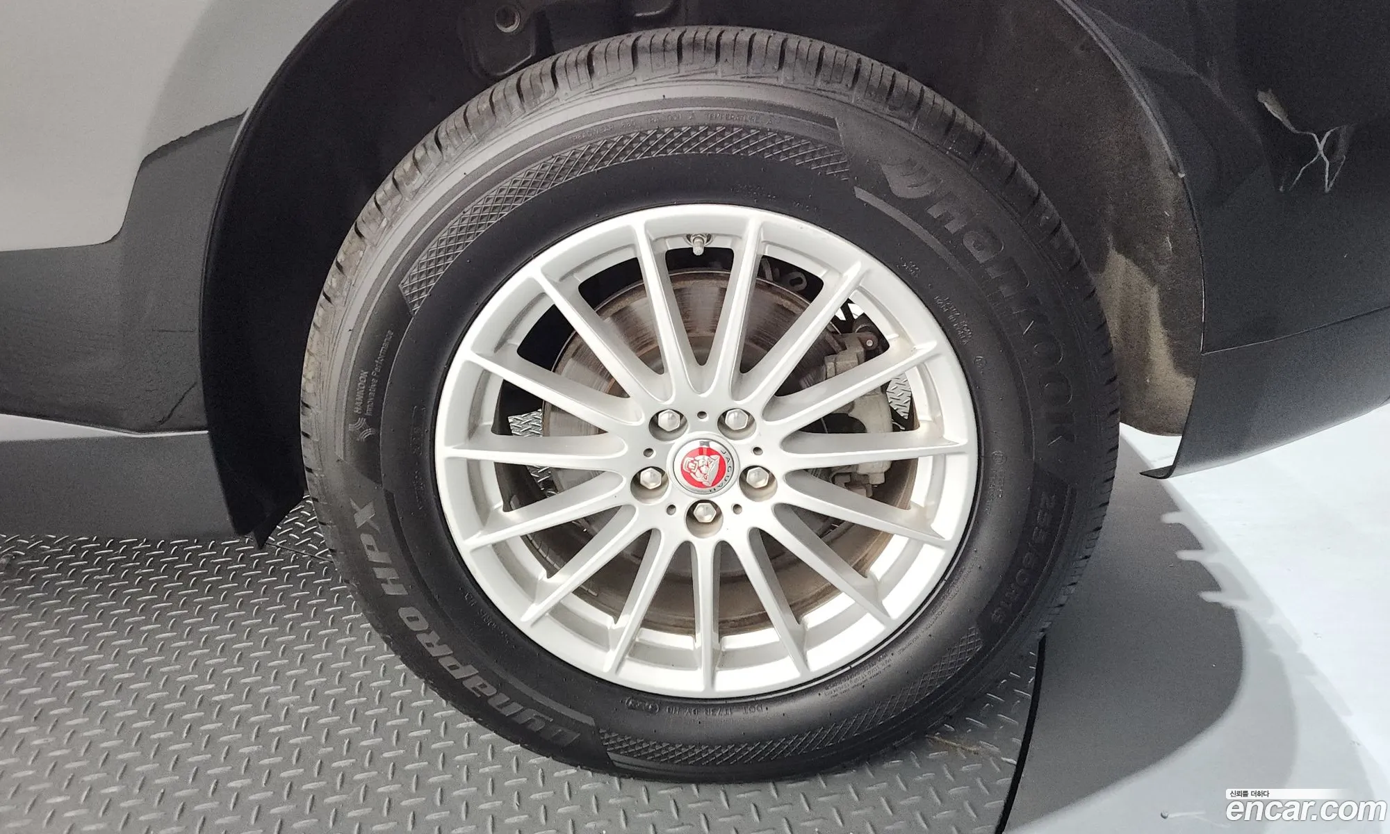 Jaguar F-Pace 2018 SADCA2BN8JA236572 — 5