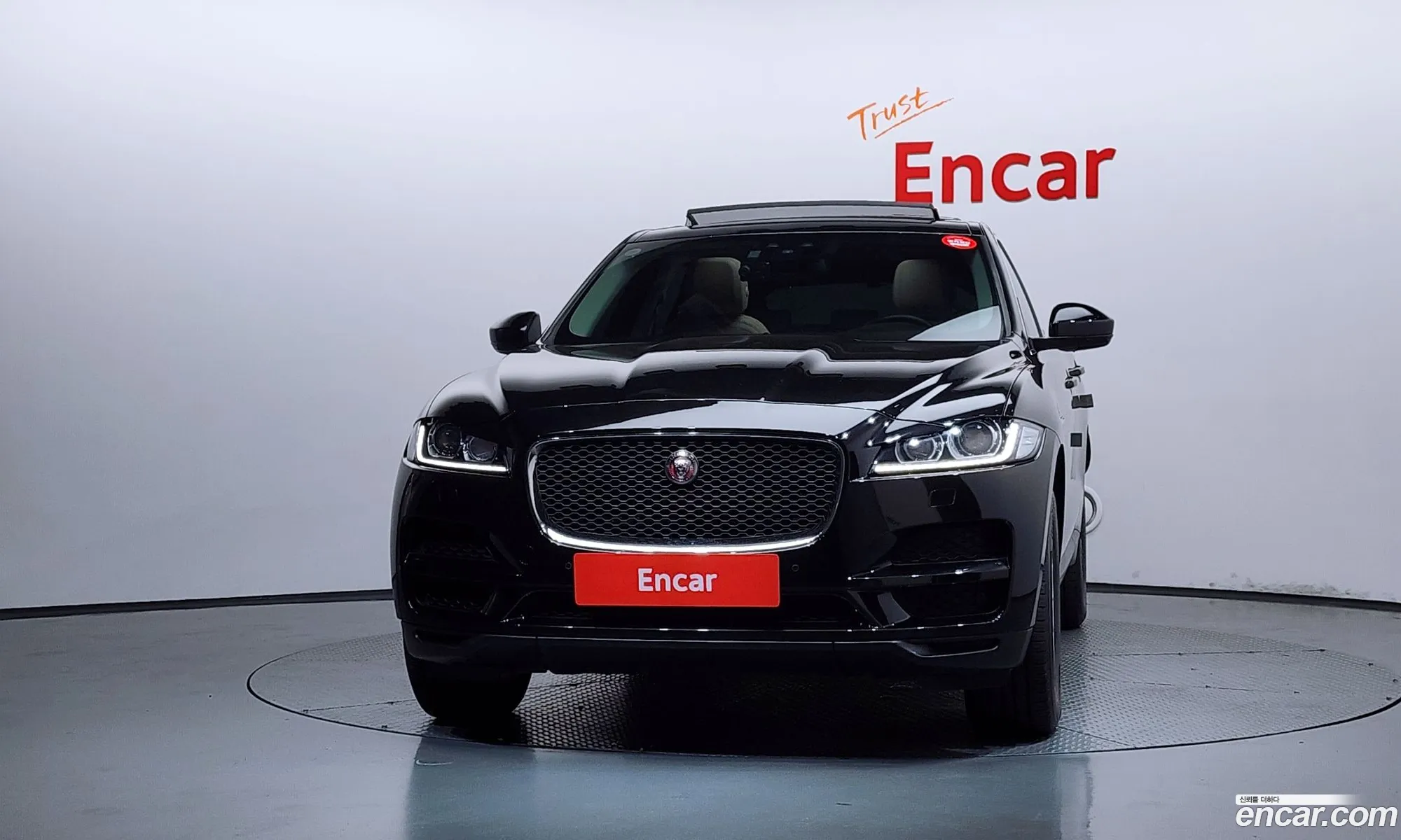 Jaguar F-Pace 2018 SADCA2BN8JA236572 — 3