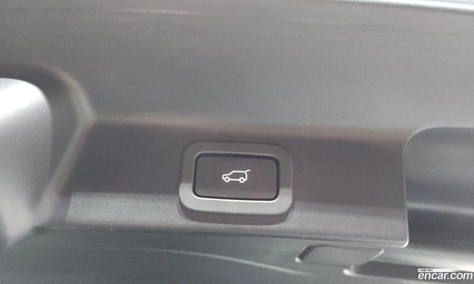 Jaguar F-Pace 2018 SADCA2BN8JA236572 — 10