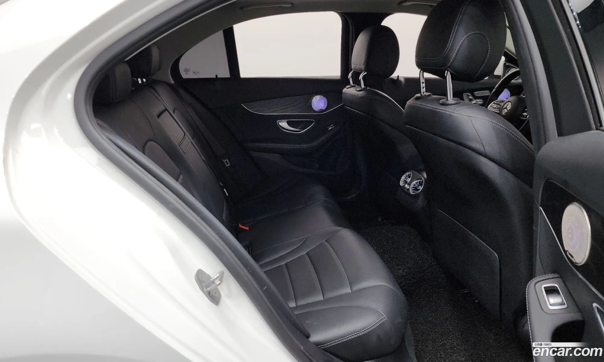 Mercedes-Benz C-Class W205 2019 — 27