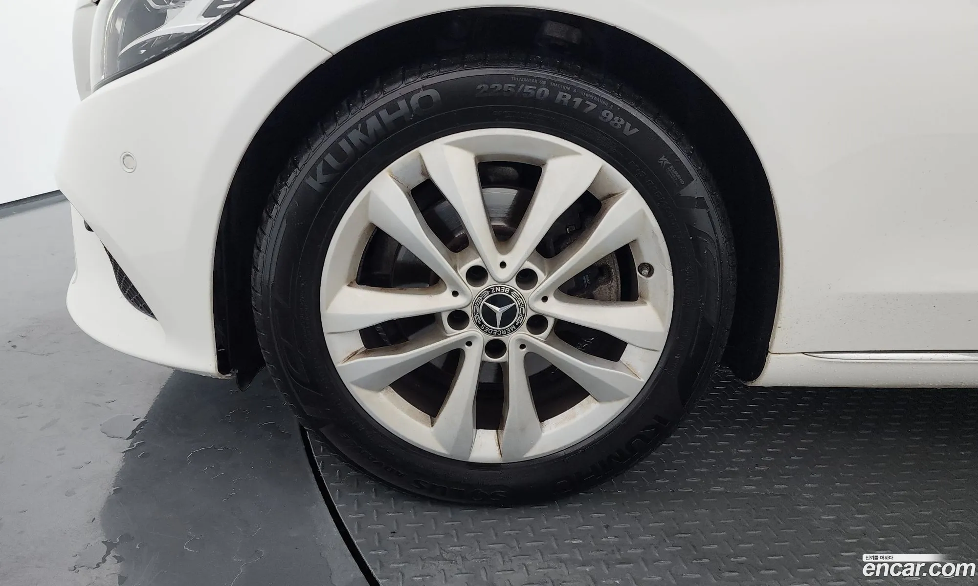 Mercedes-Benz C-Class W205 2019 — 30