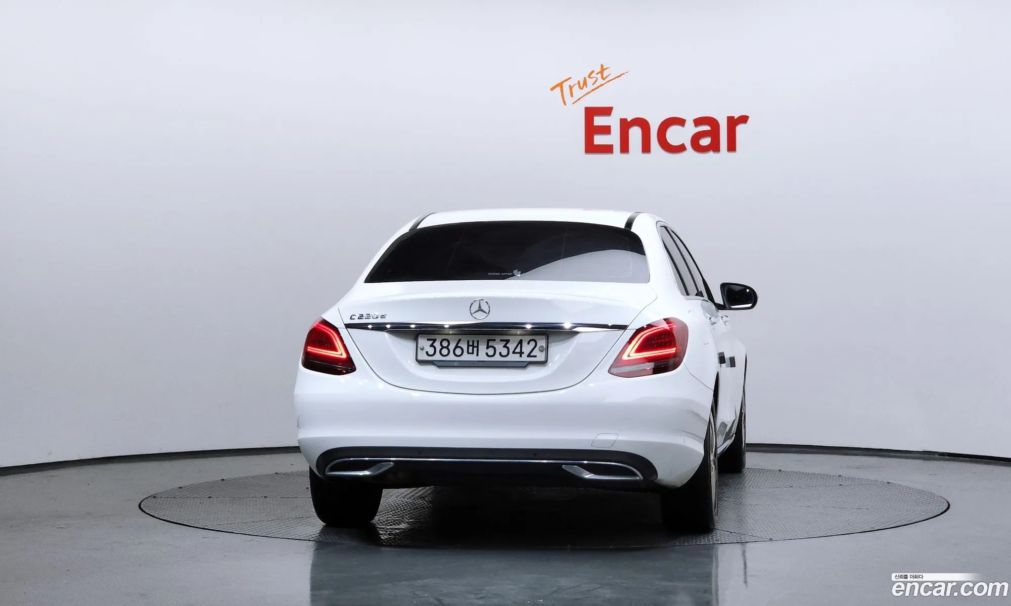 Mercedes-Benz C-Class W205 2019 — 16