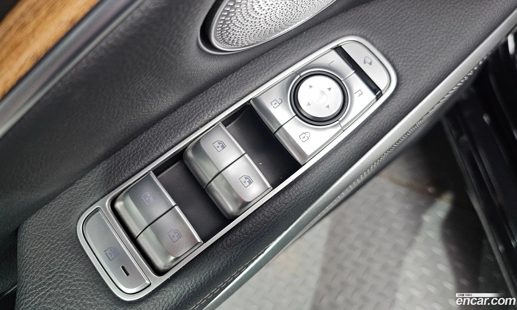 Kia K9 2021 — 2