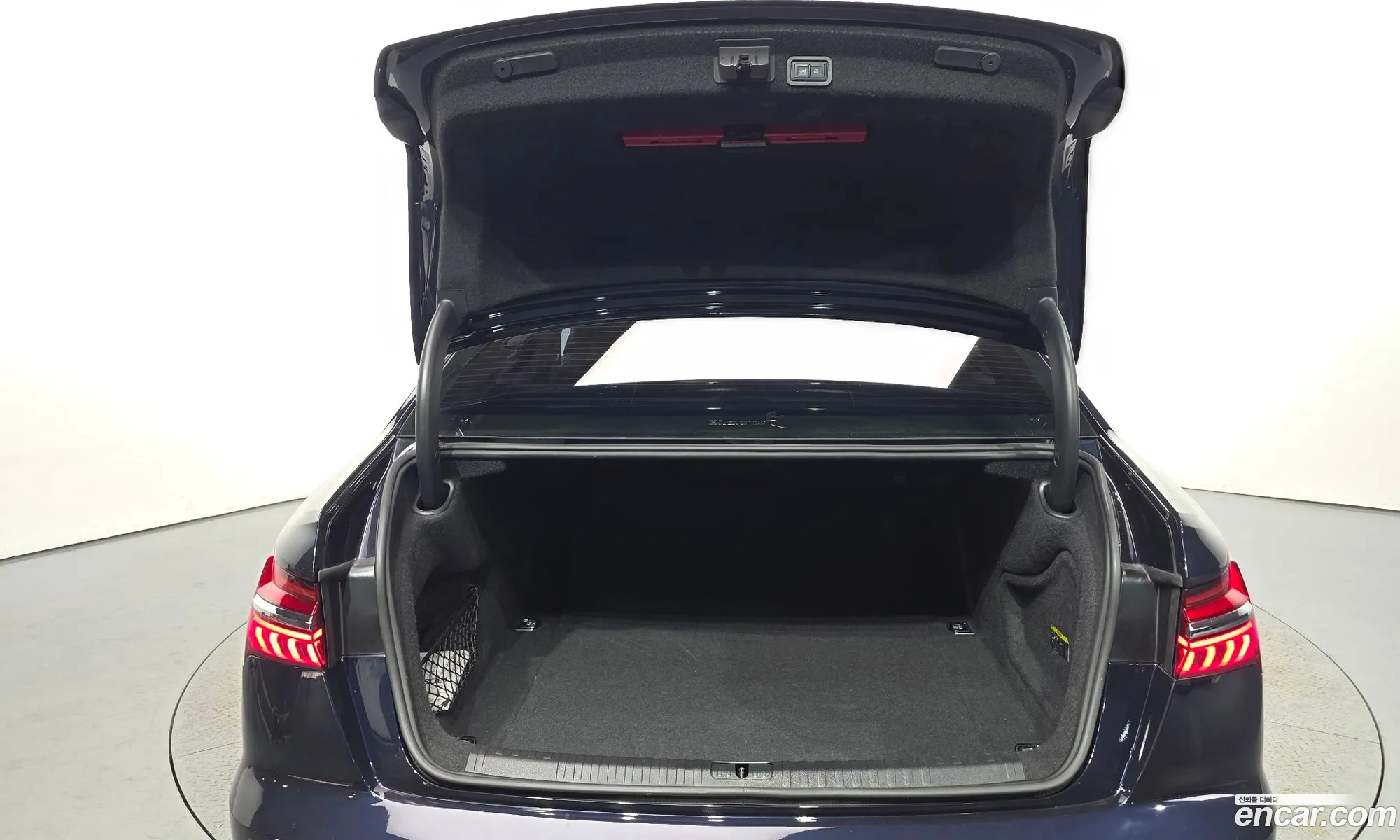 Audi A6 2021 WAUZZZF22MN006429 — 9
