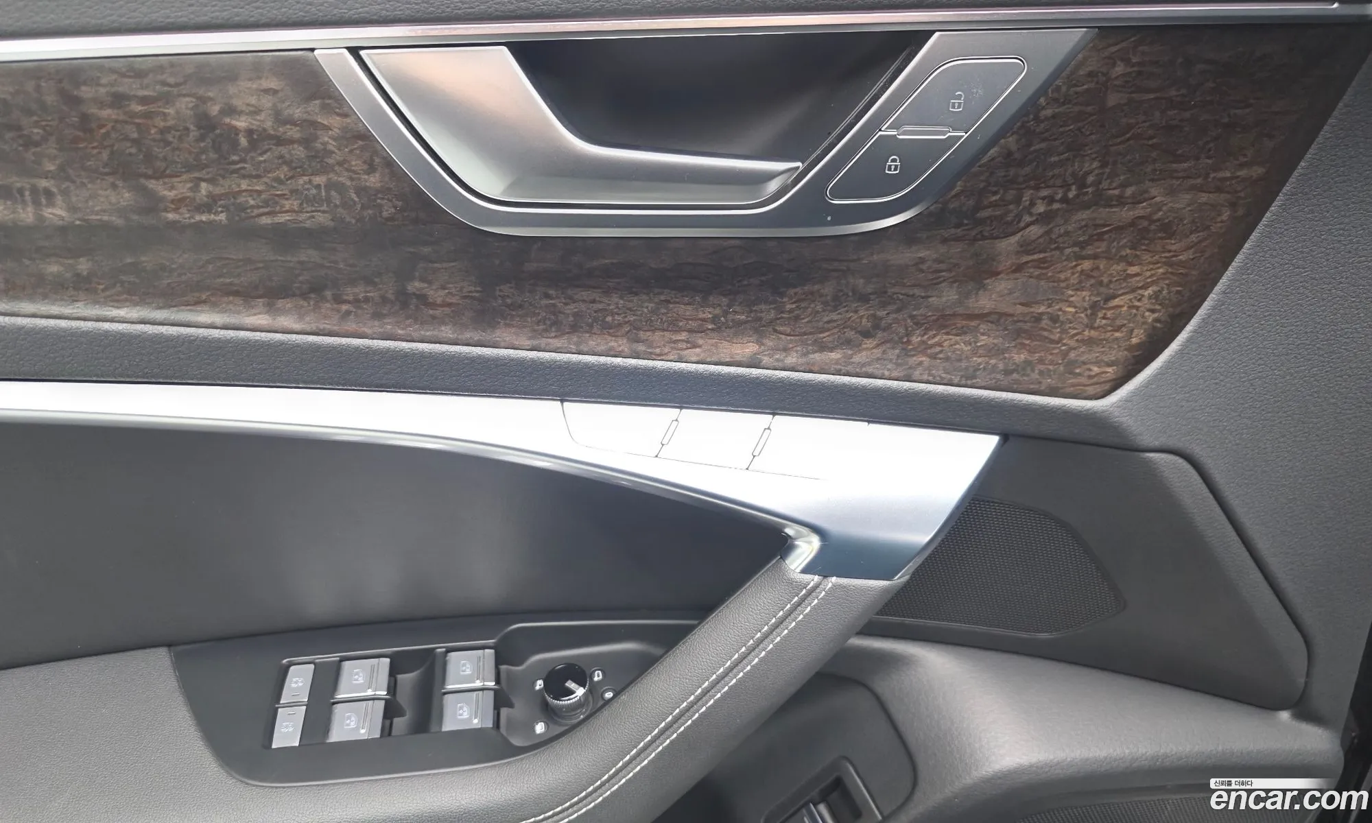 Audi A6 2021 WAUZZZF22MN006429 — 2