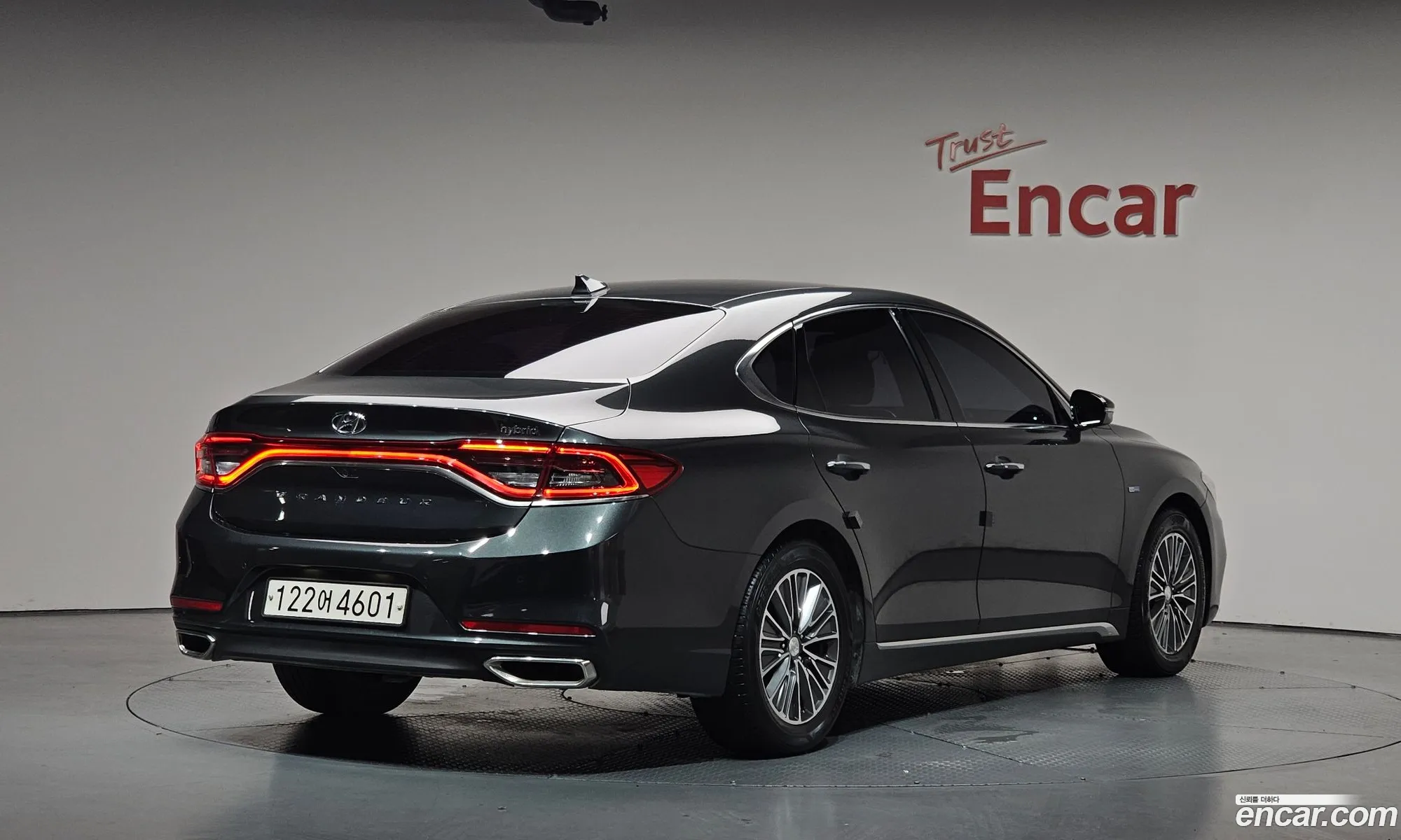 Hyundai Grandeur IG Hybrid 2019 — 33
