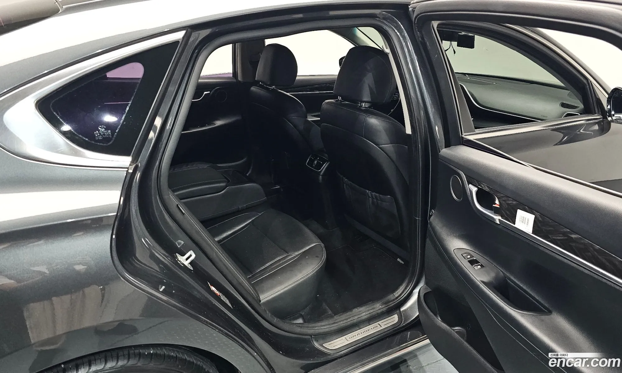 Hyundai Grandeur IG Hybrid 2019 — 14