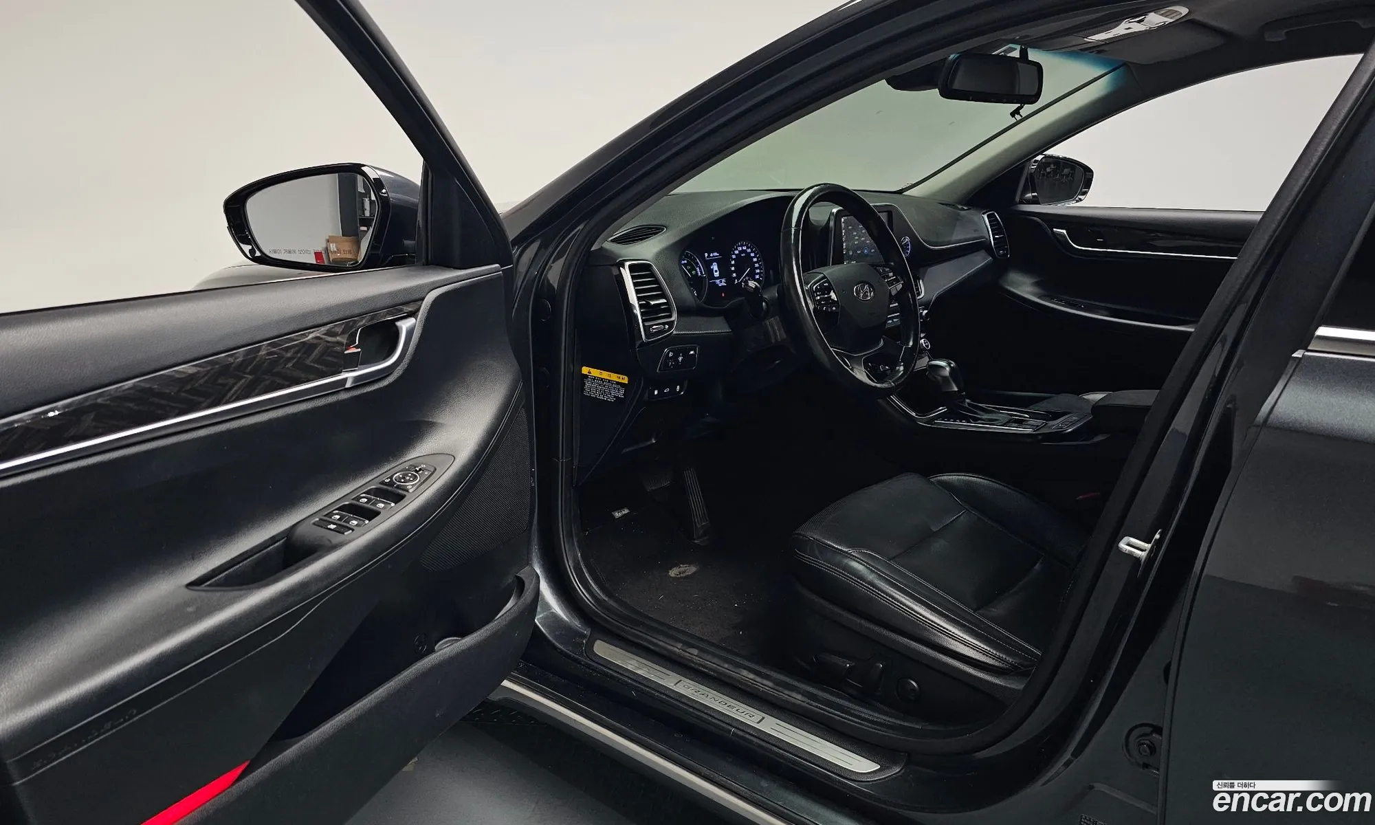 Hyundai Grandeur IG Hybrid 2019 — 31
