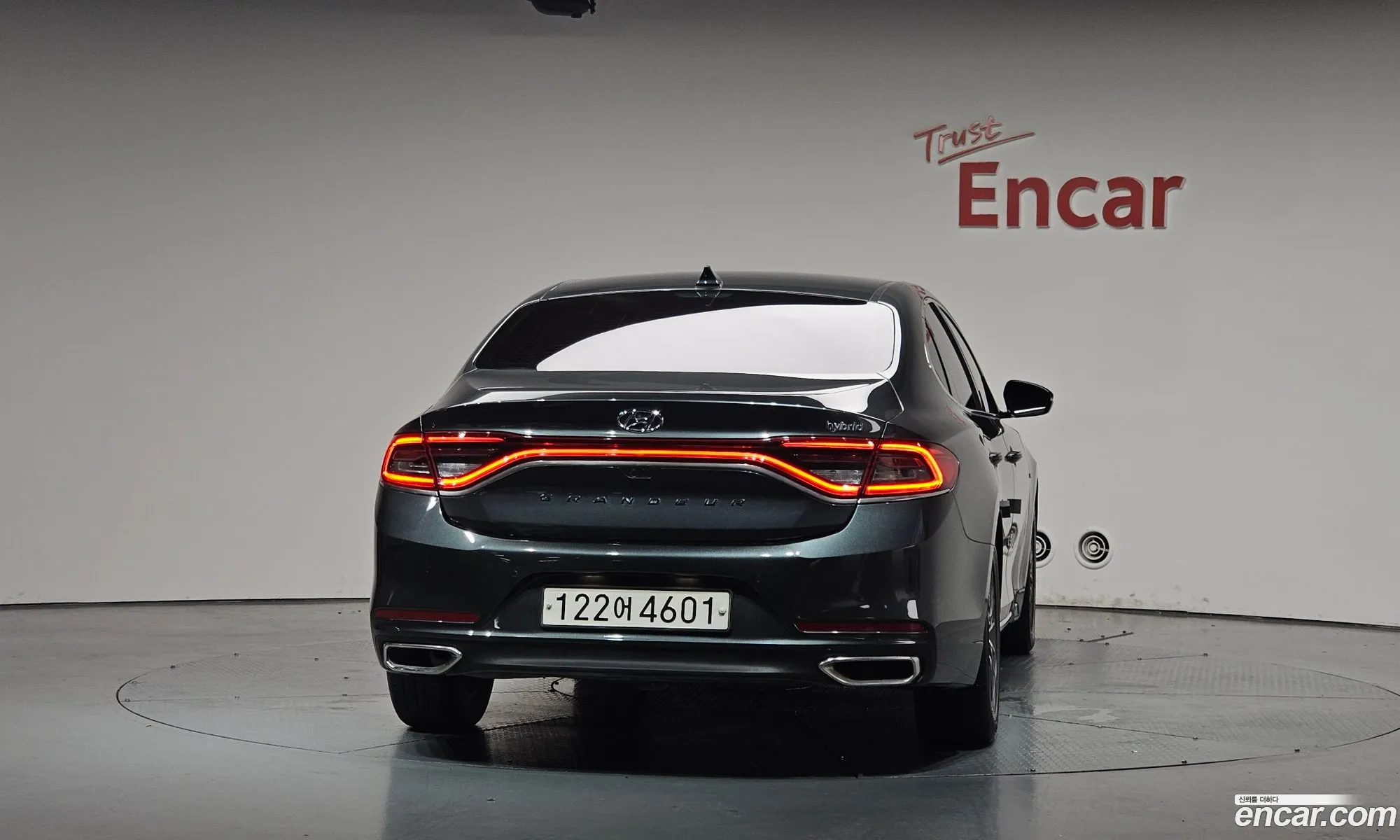 Hyundai Grandeur IG Hybrid 2019 — 32