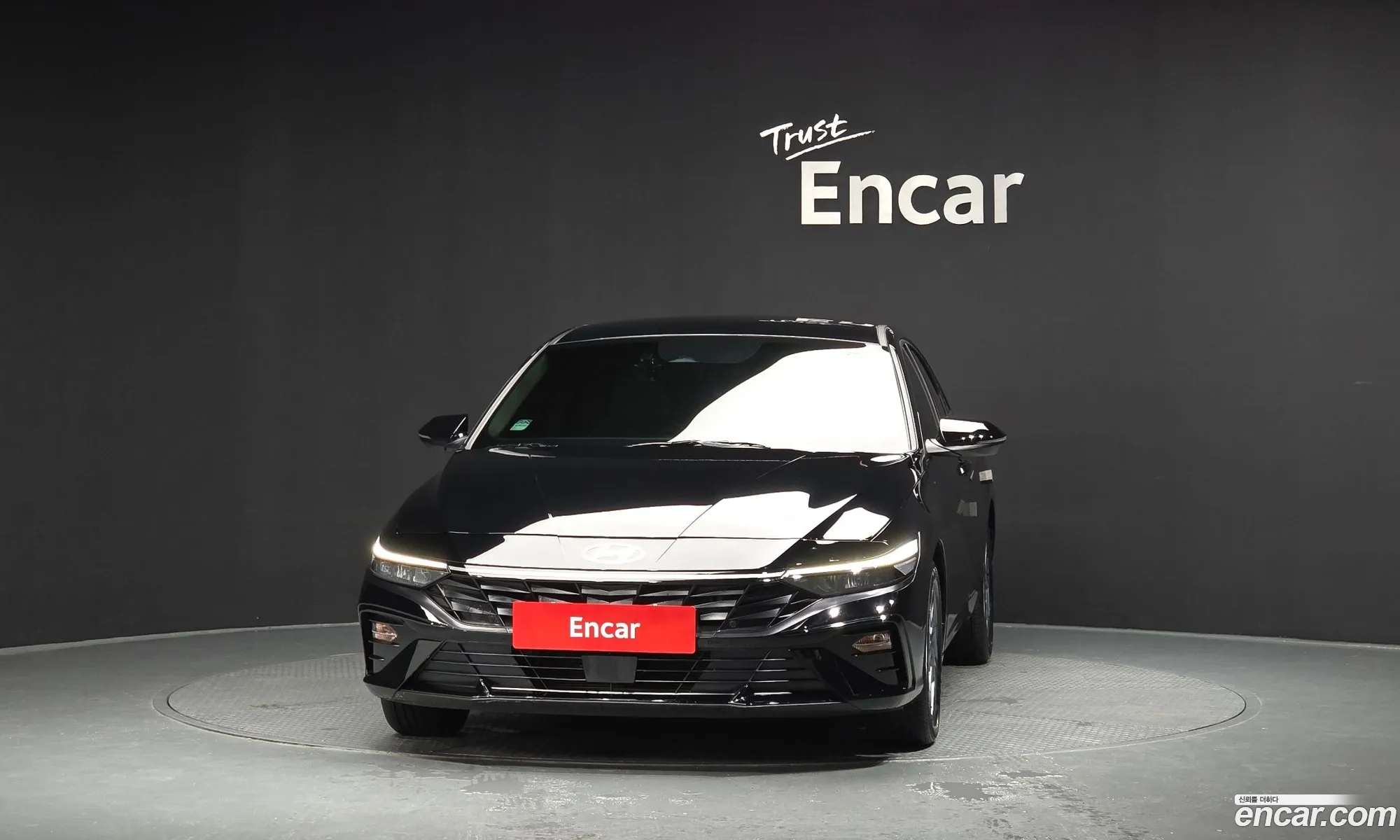 Hyundai Elantra Hybrid 2025 — 3