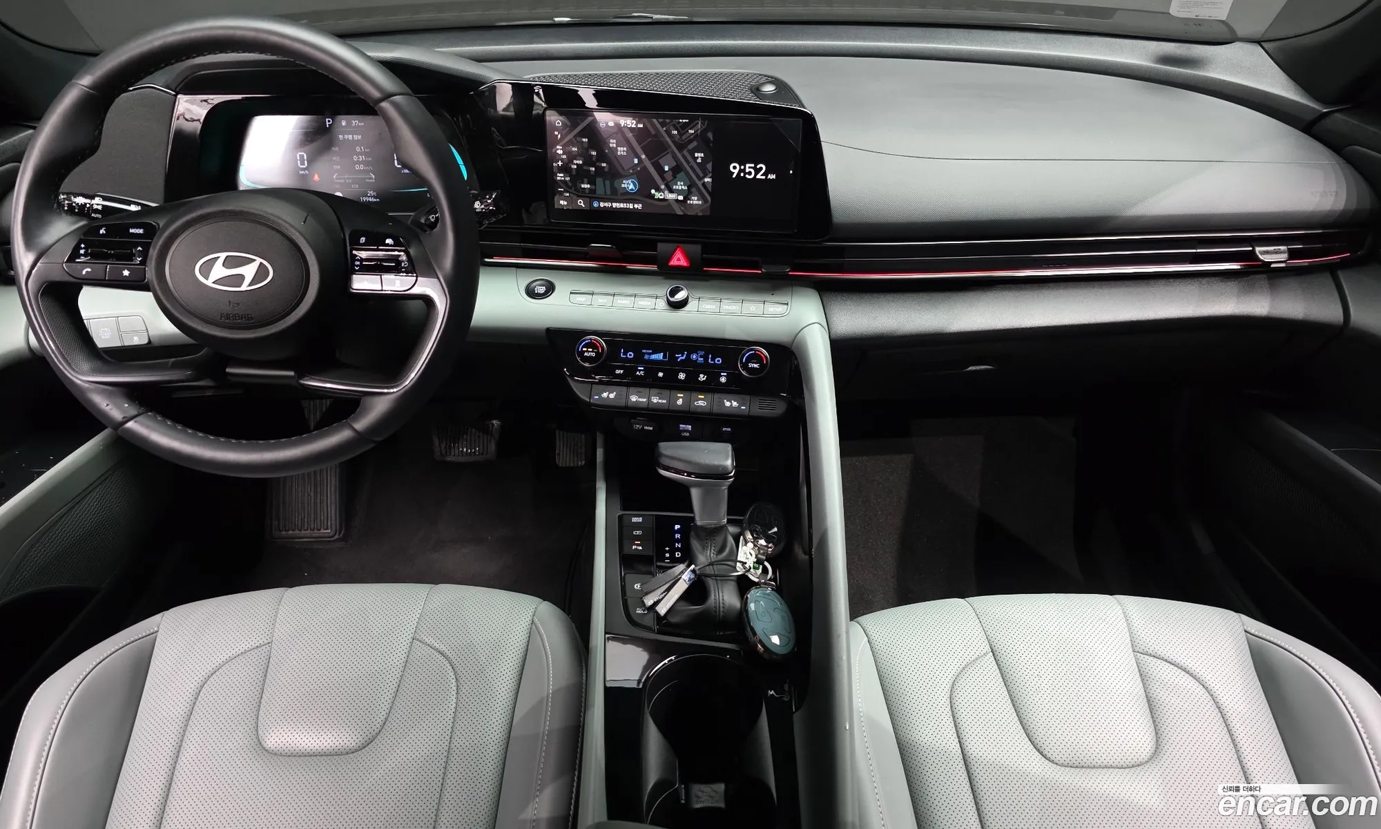 Hyundai Elantra Hybrid 2025 — 17
