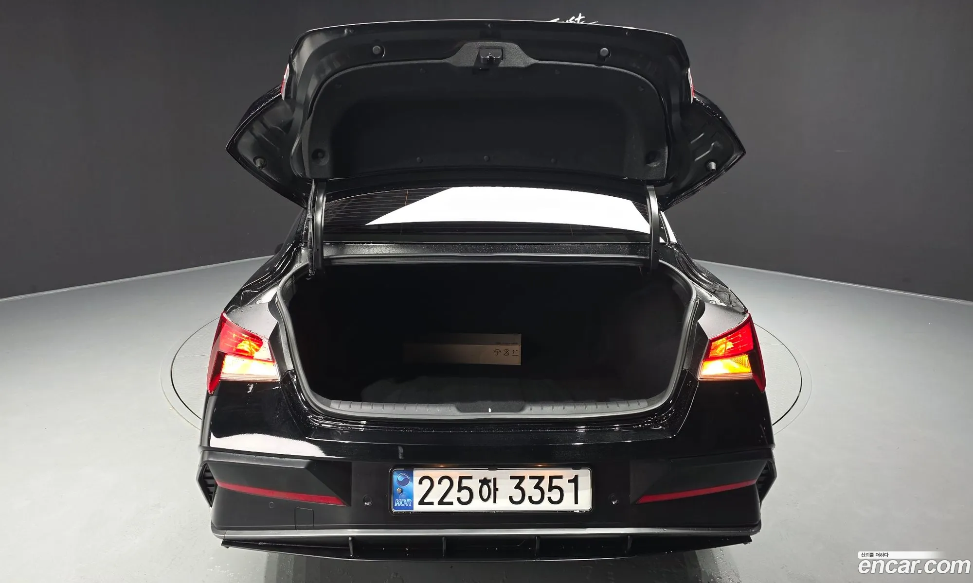 Hyundai Elantra Hybrid 2025 — 20