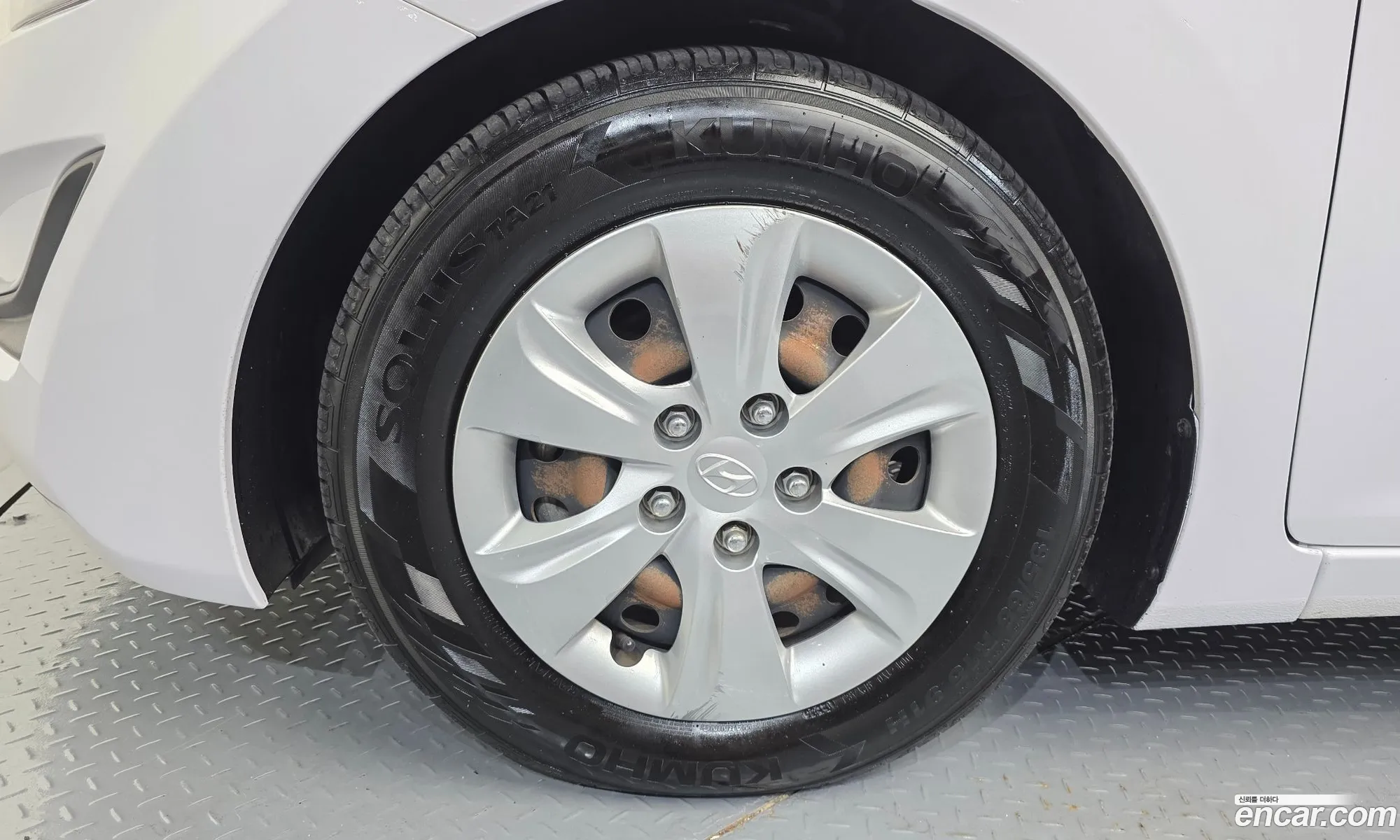 Hyundai Elantra 2015 — 4